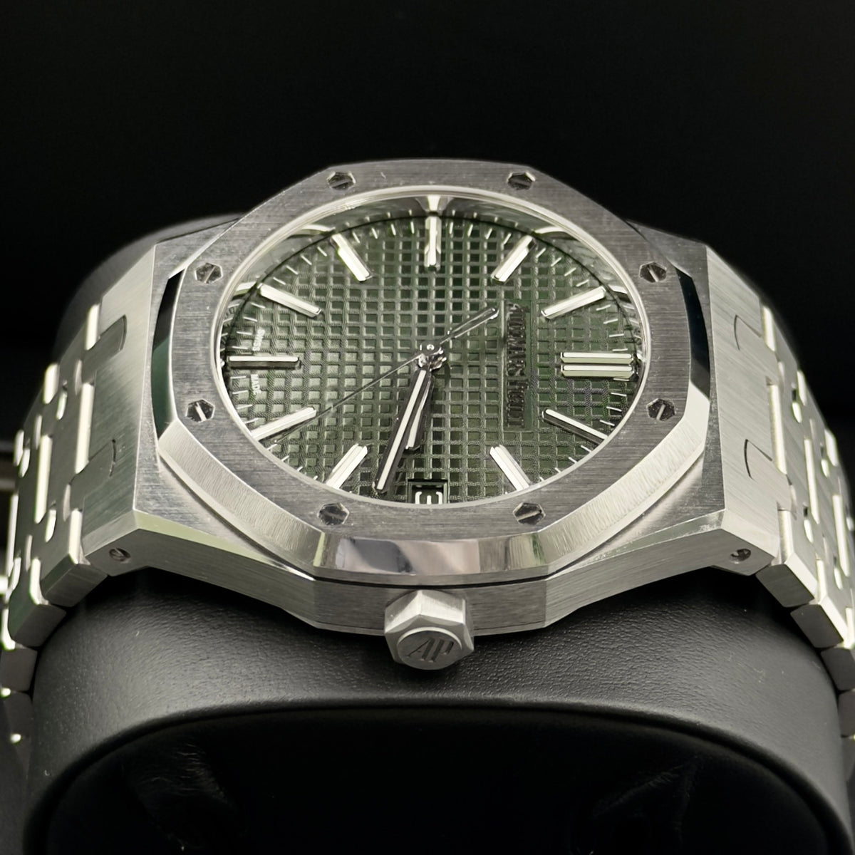 Audemars Piguet Royal Oak "50th Anniversary" Green Dial 15510ST - Full Set (2022)