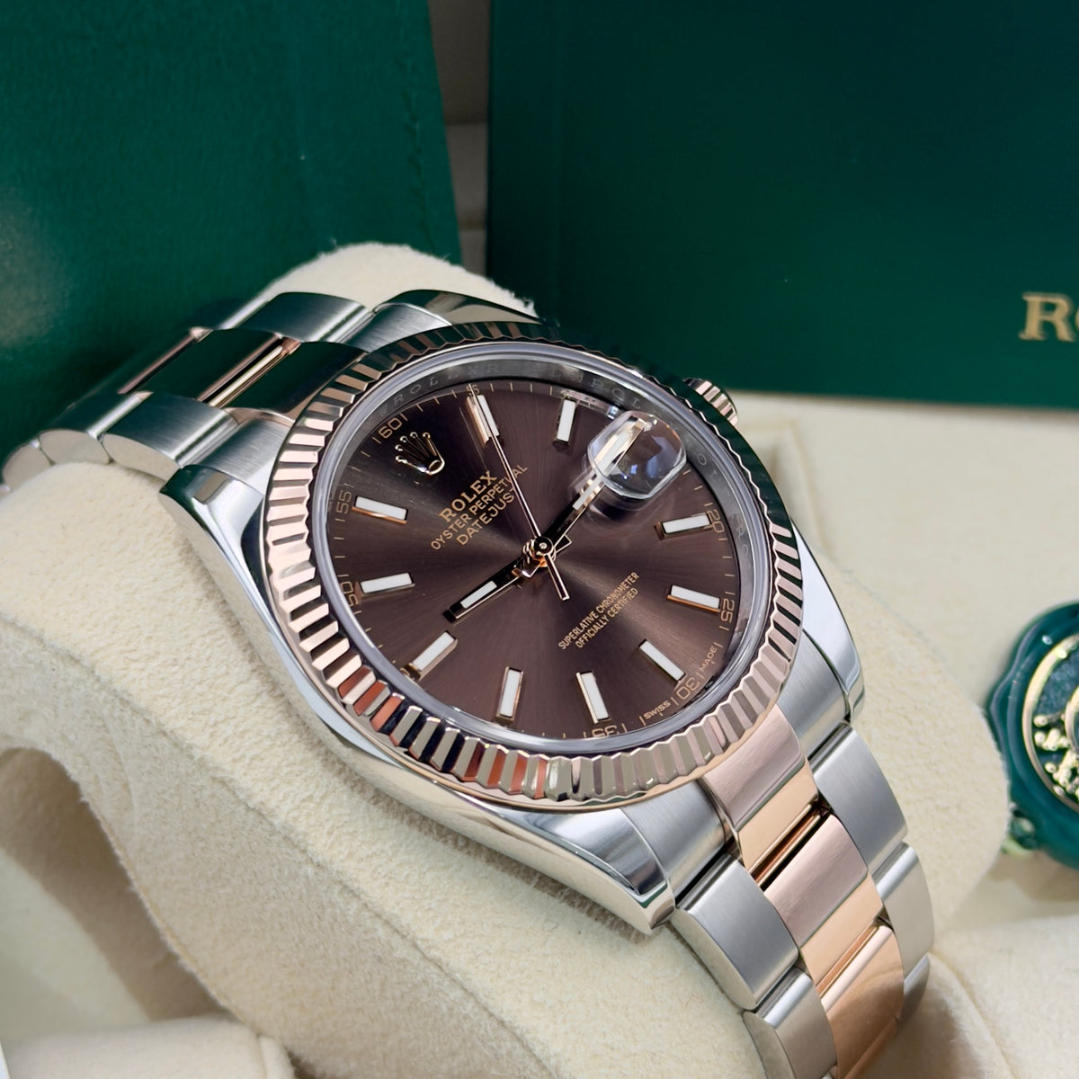 Rolex Datejust 41 Chocolate Baton 126331 - Full Set (2017)