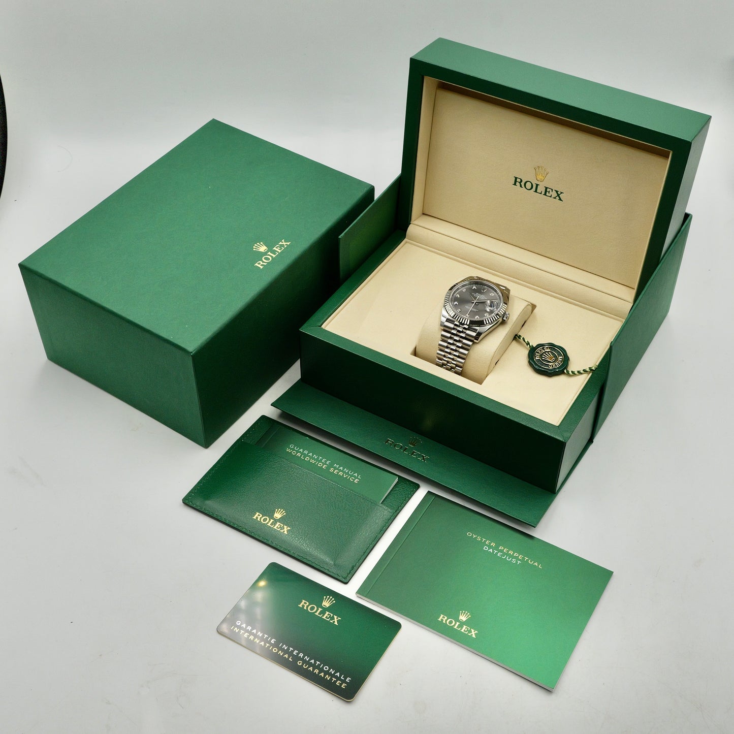 Rolex Datejust 41 Rhodium Diamond Dot Dial 126334 - Full Set (2025)