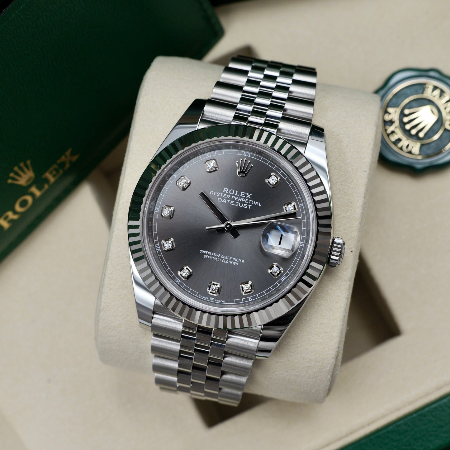 Rolex Datejust 41 Rhodium Diamond Dot Dial 126334 - Full Set (2025)