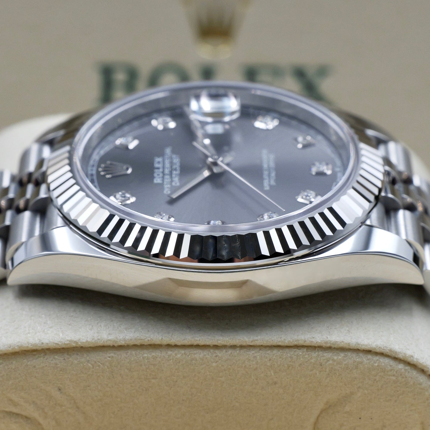 Rolex Datejust 41 Rhodium Diamond Dot Dial 126334 - Full Set (2025)