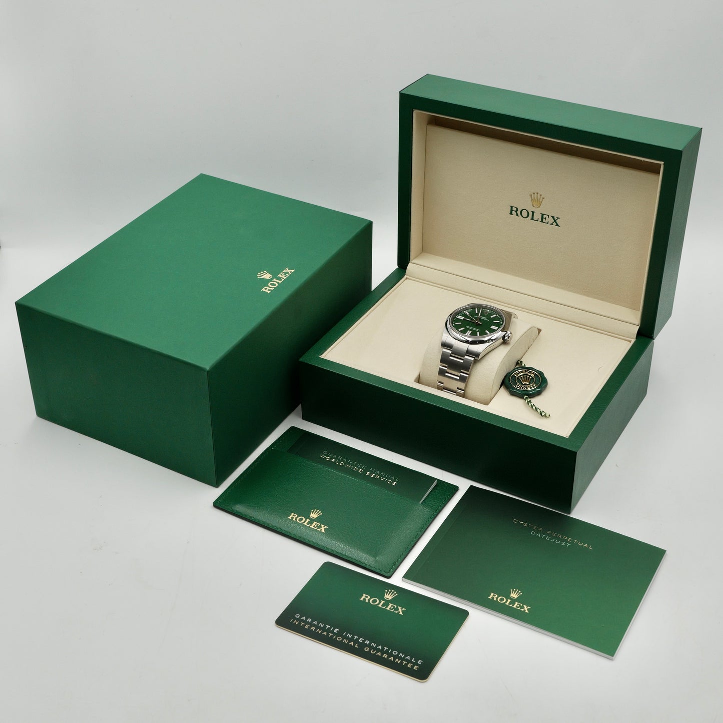 Rolex Oyster Perpetual 41 Green Dial 134300 - Full Set (2026)