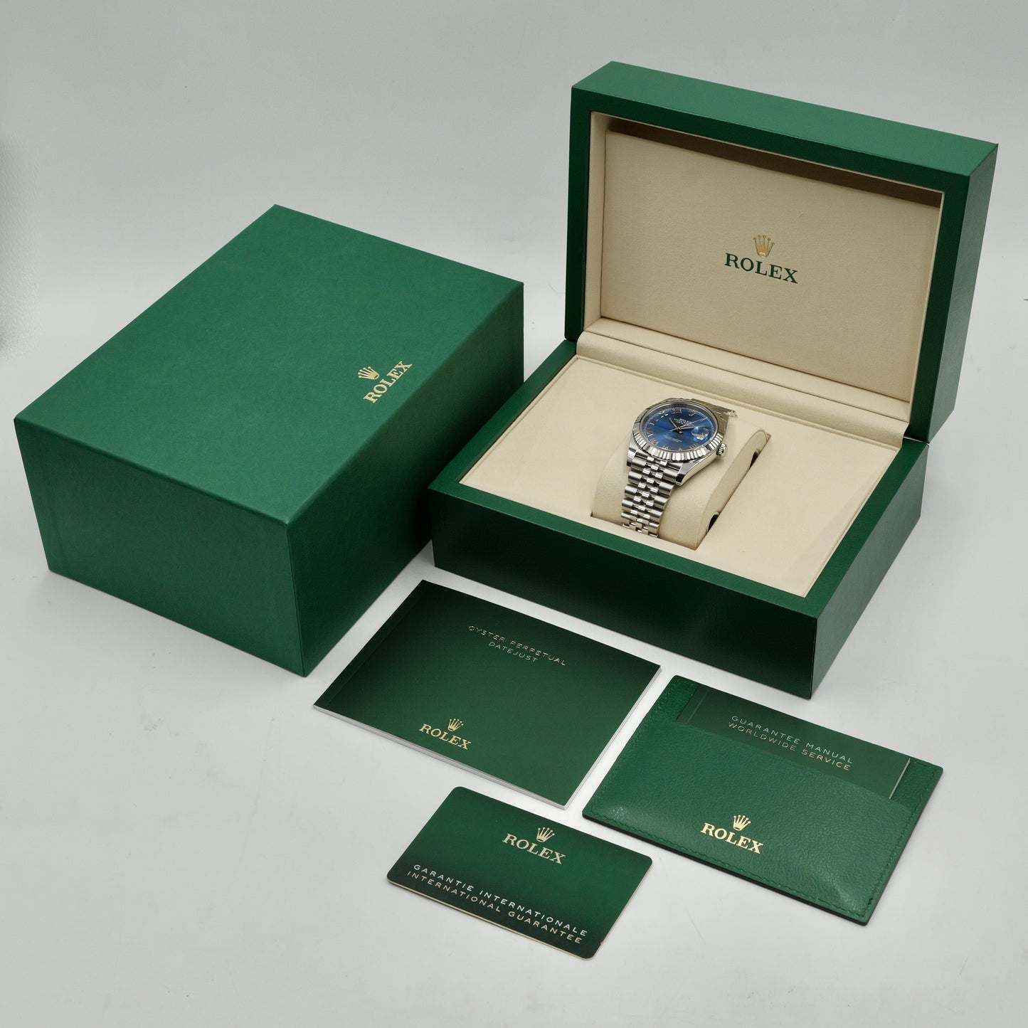 Rolex Datejust 41 Azzurro Fluted Jubilee 126334 - Full Set (2025)