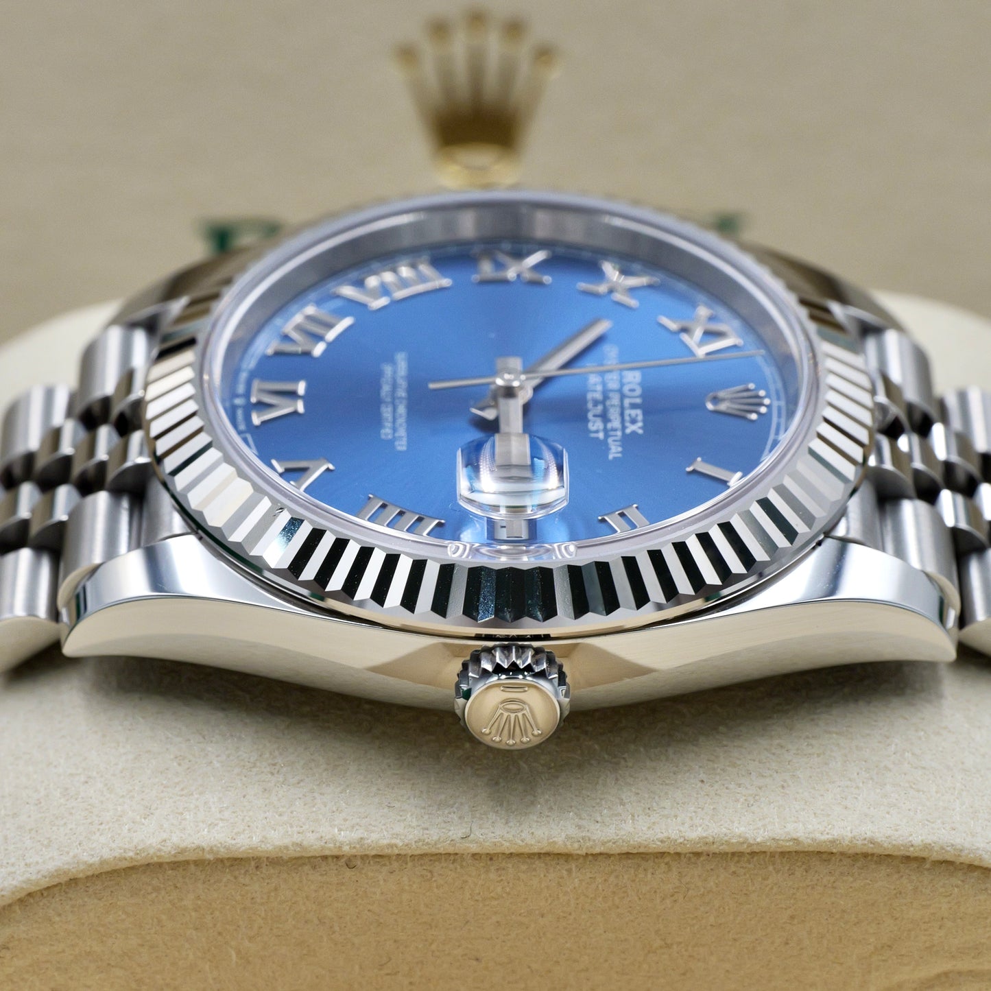 Rolex Datejust 41 Azzurro Fluted Jubilee 126334 - Full Set (2025)