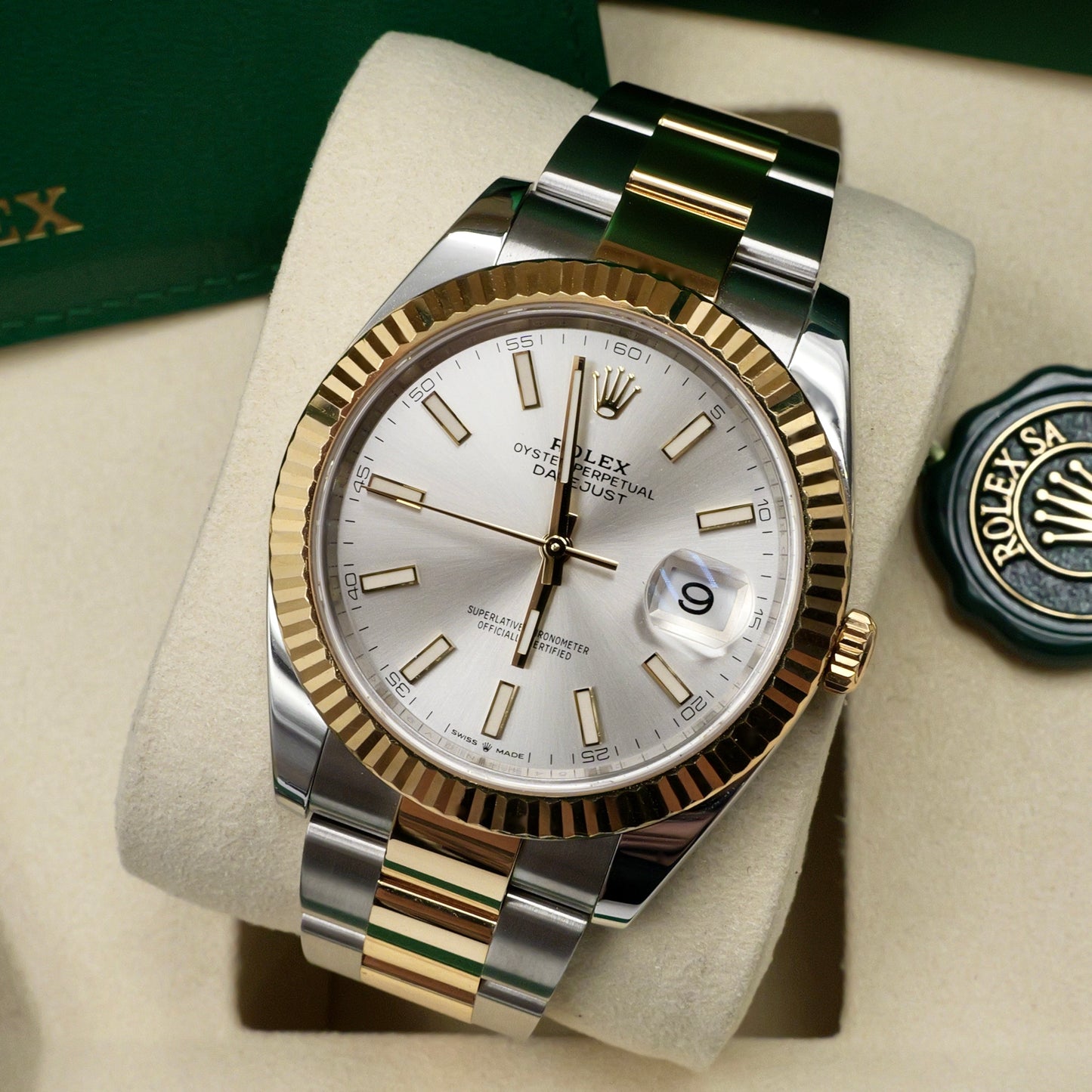 Rolex Datejust 41 Silver Dial Fluted Oyster 126333 - Full Set (2024)