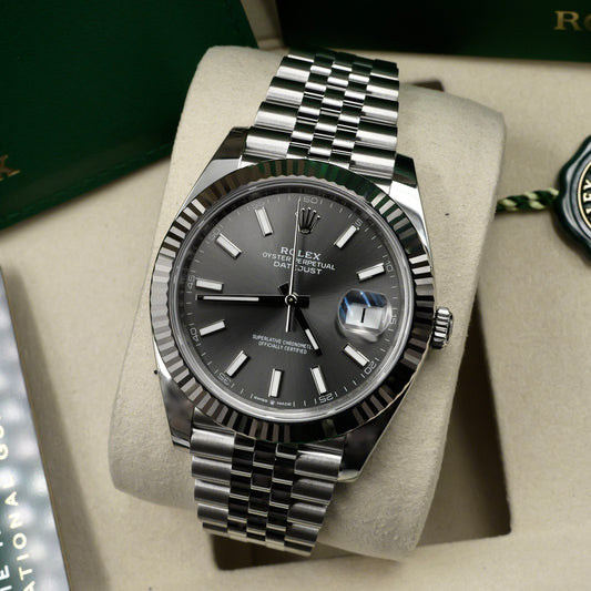 Rolex Datejust 41 Rhodium Dial Fluted Jubilee 126334 - Full Set (2024)