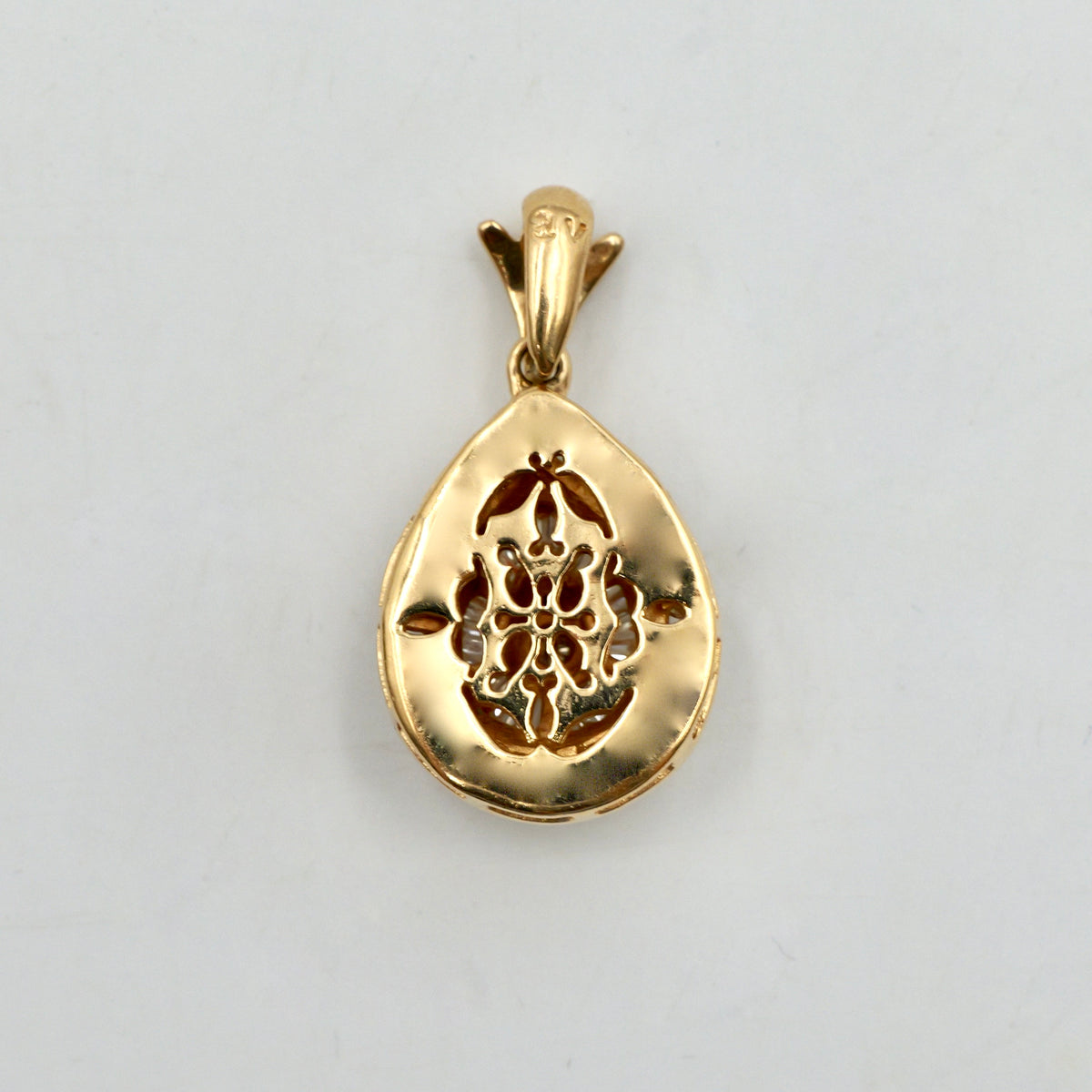 Yellow Gold Pear Shape Diamond Pendant
