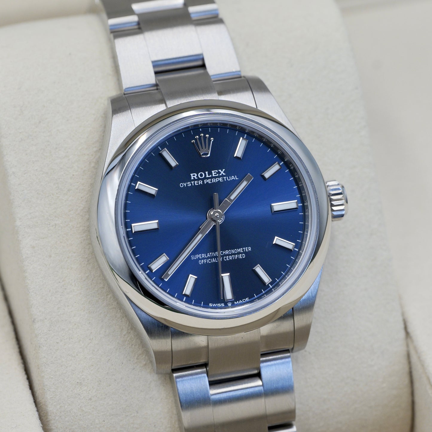 Rolex Oyster Perpetual 31 Blue Dial Smooth 277200 - Full Set (2024)
