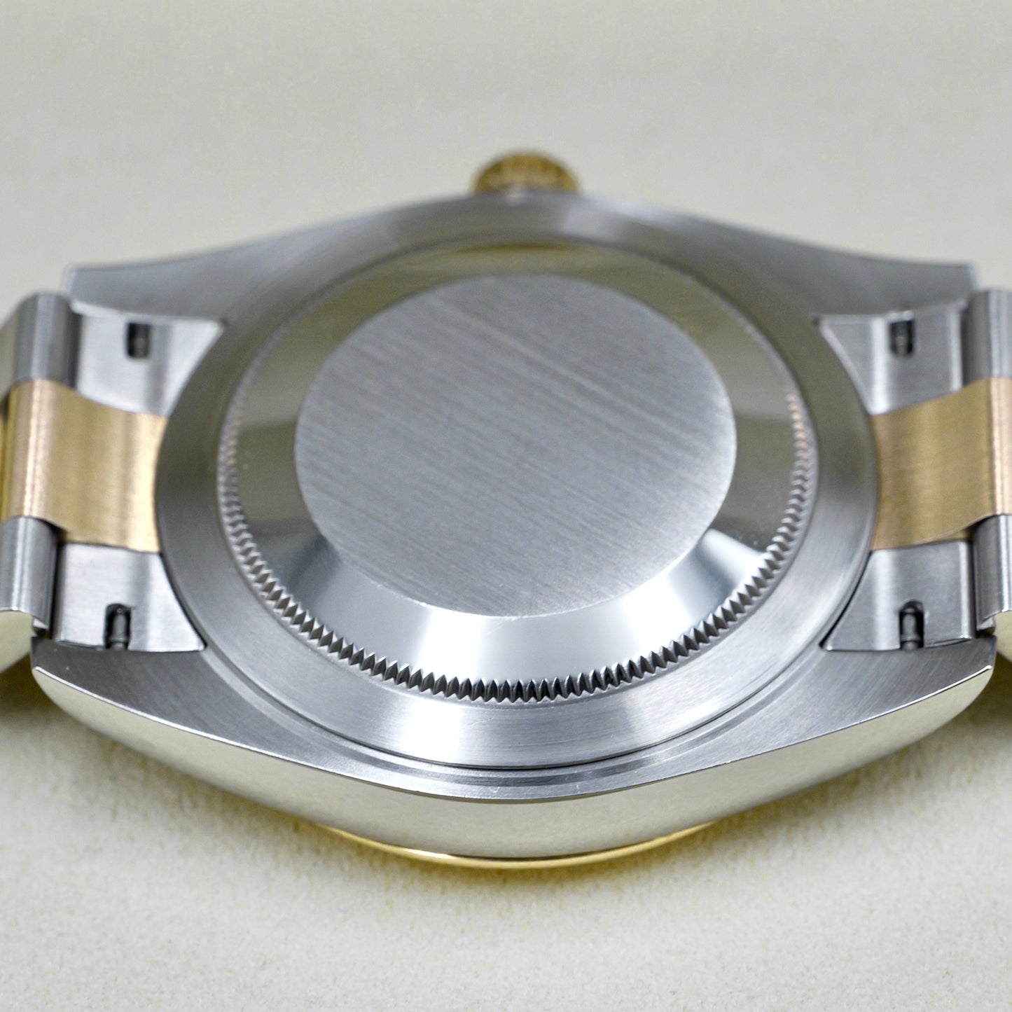 Rolex Datejust 41 Silver Dial Fluted Oyster 126333 - Full Set (2024)