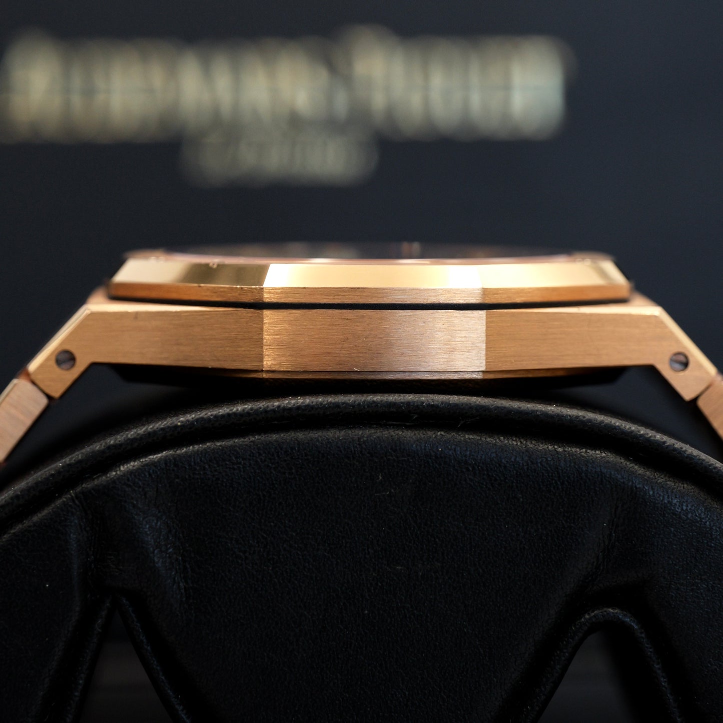 Audemars Piguet Royal Oak Selfwinding 15400OR Black Dial - Full Set (2016)