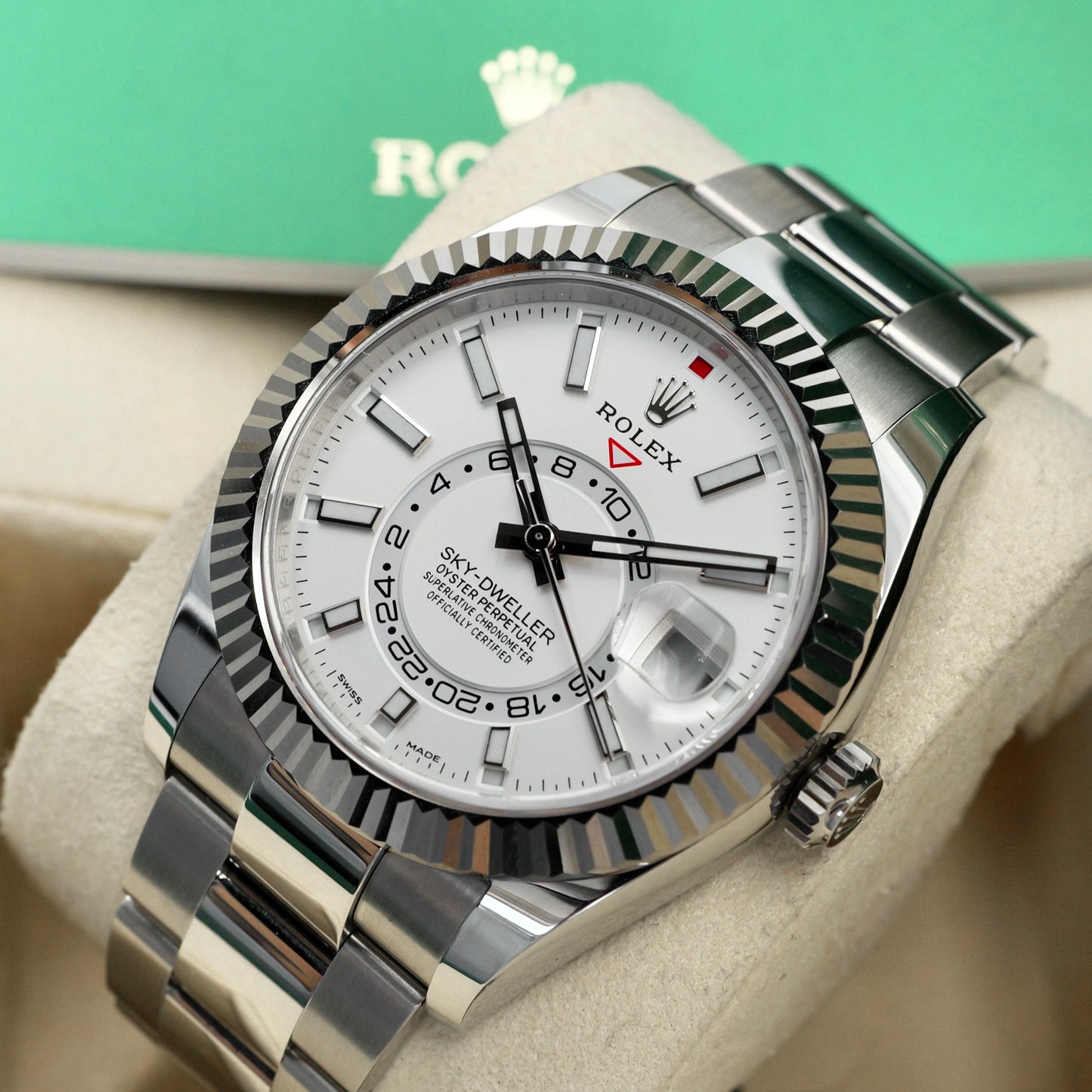 Rolex Sky-Dweller White Dial Oyster 326934 - Full Set (2018)