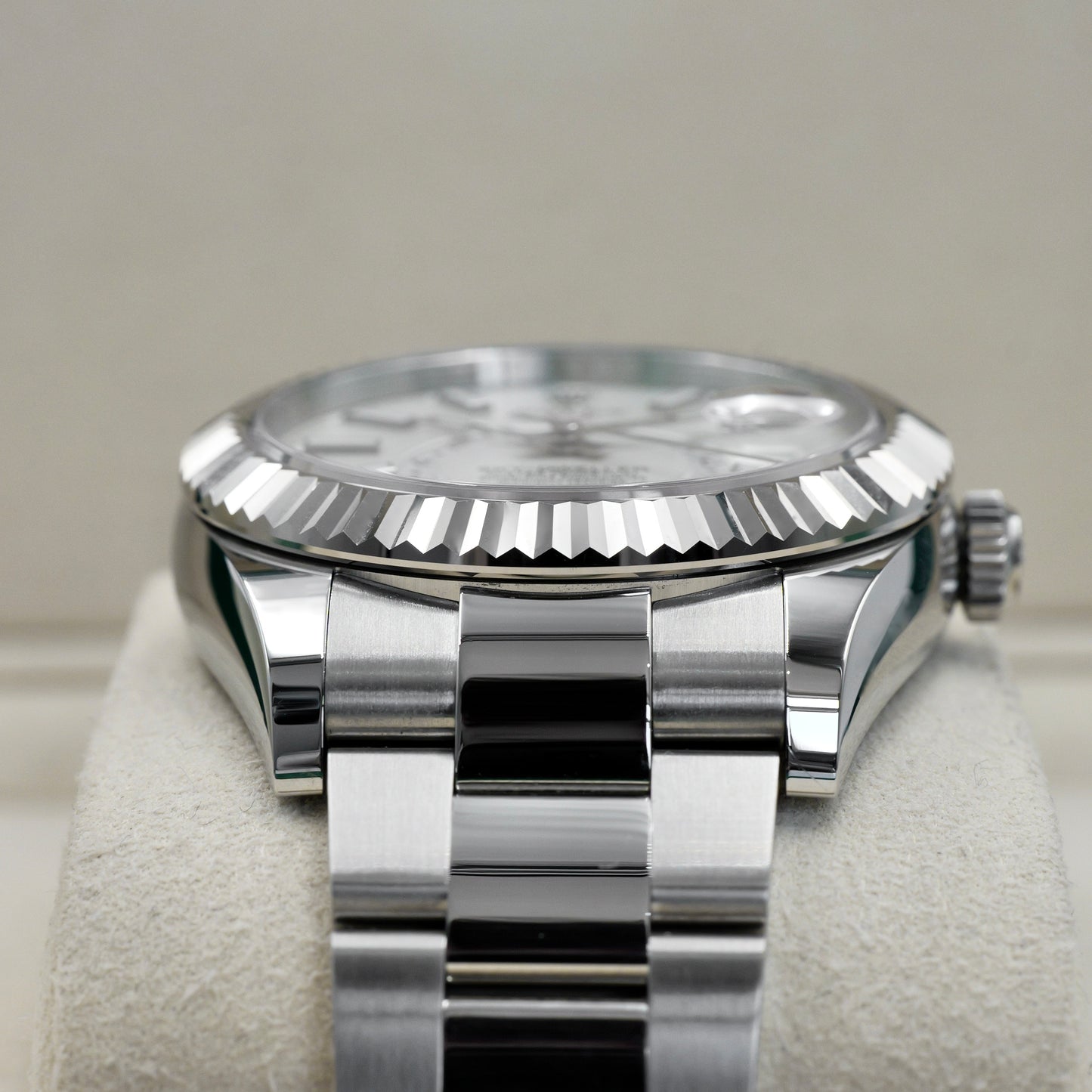 Rolex Sky-Dweller White Dial Oyster 326934 - Full Set (2018)