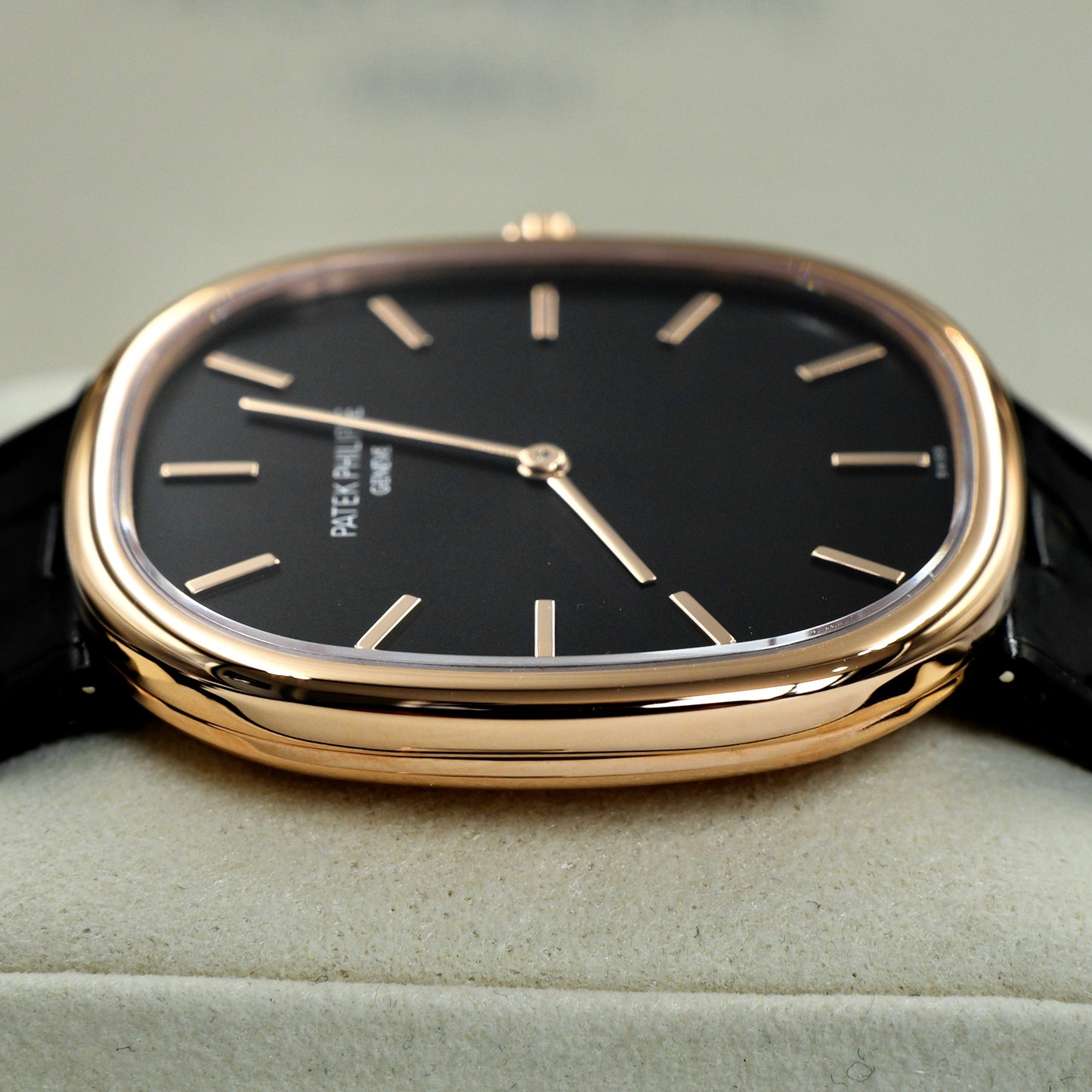 Patek Philippe Golden Ellipse 5738R-001 - Full Set (2025)