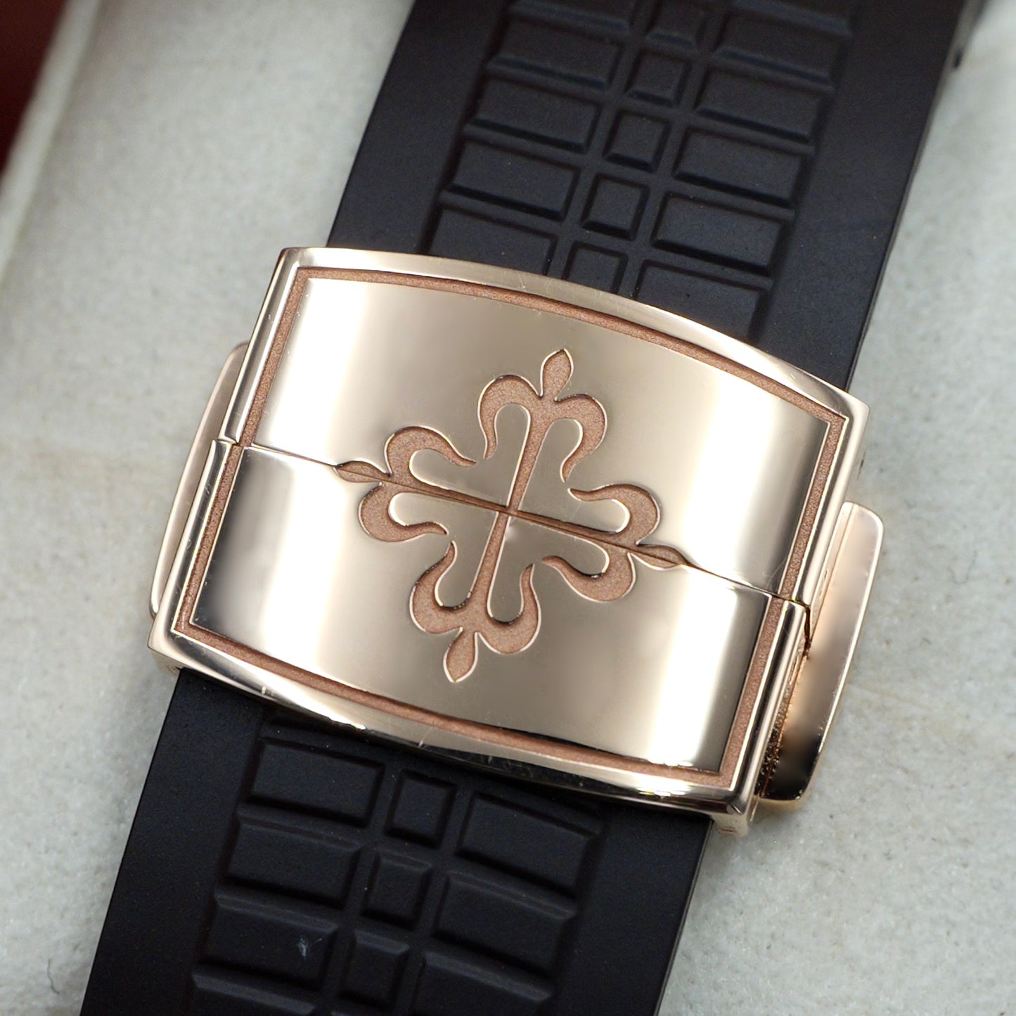 Patek Philippe Aquanaut 5167R-001 - Full Set (2018)