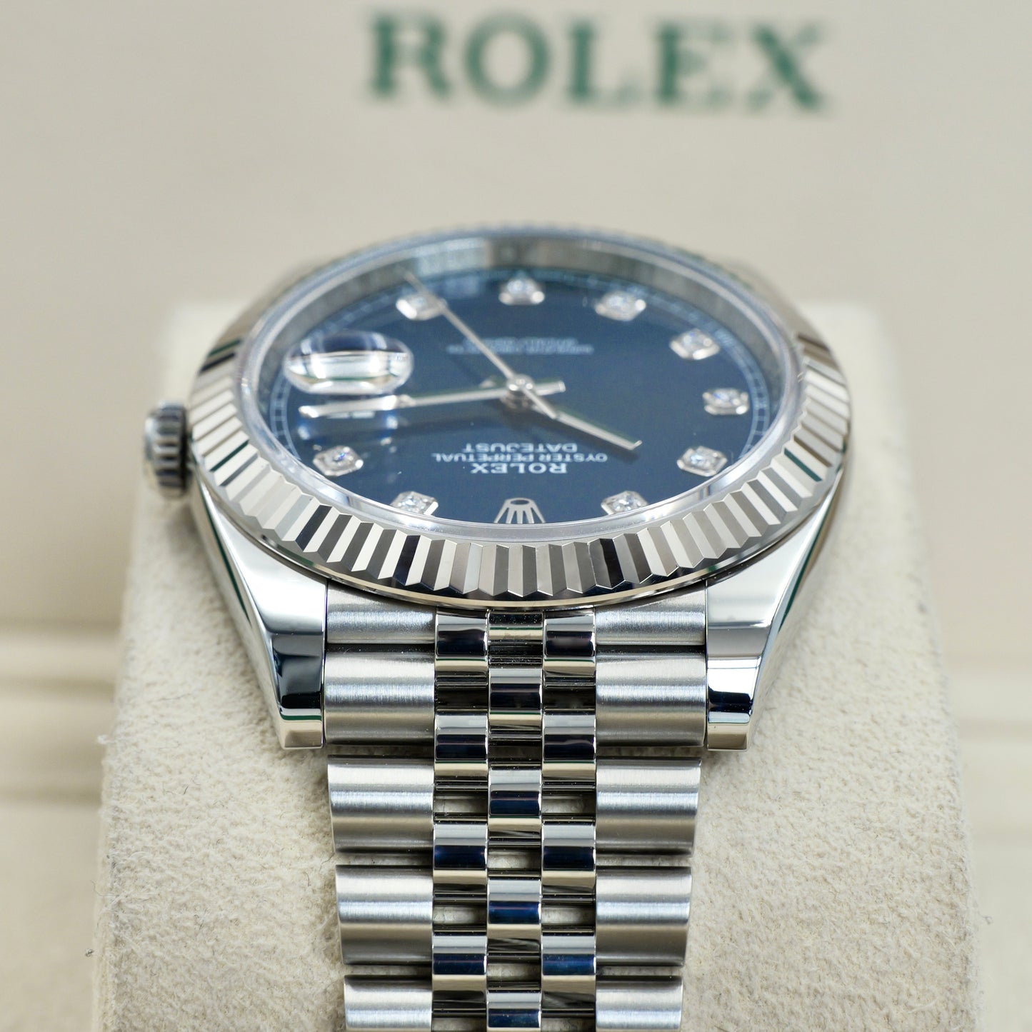 Rolex Datejust 41 Blue Diamond Dial Fluted Jubilee 126334 - Full Set (2023)