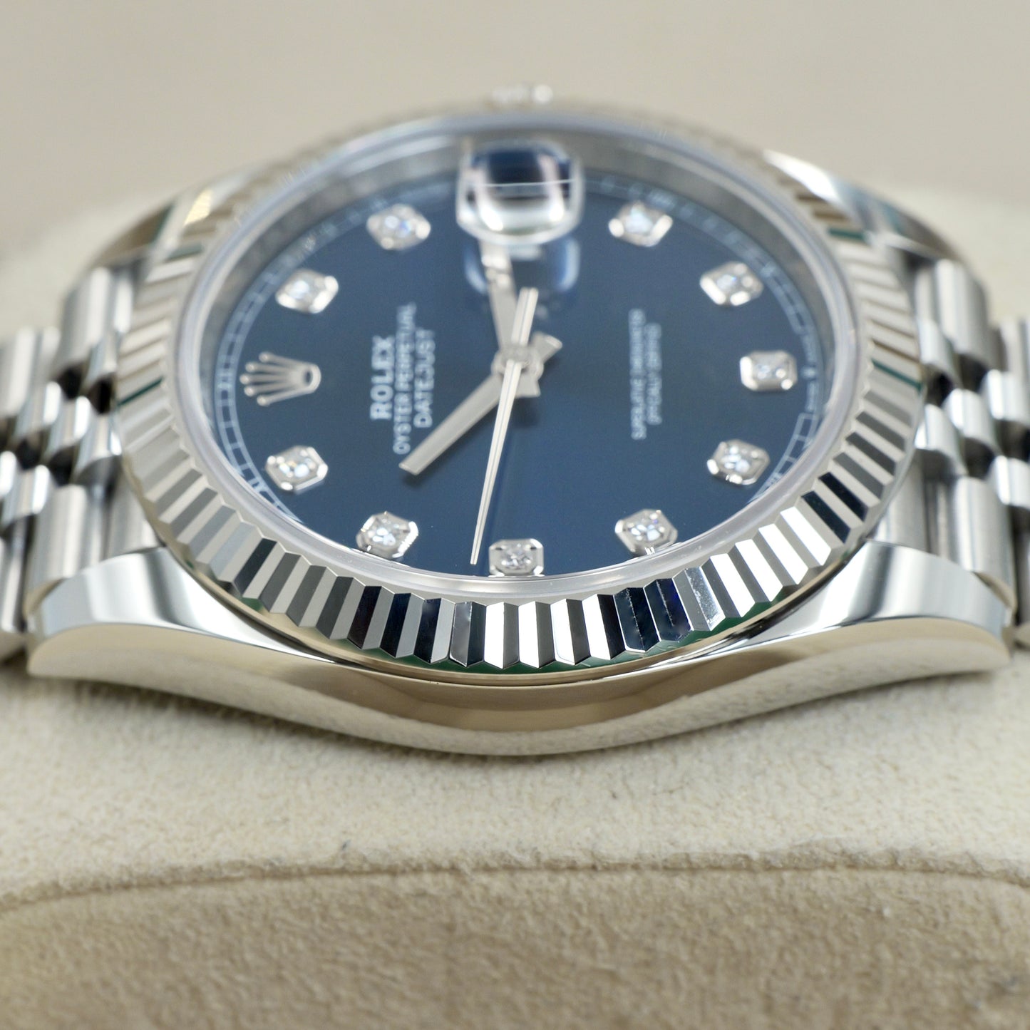 Rolex Datejust 41 Blue Diamond Dial Fluted Jubilee 126334 - Full Set (2023)