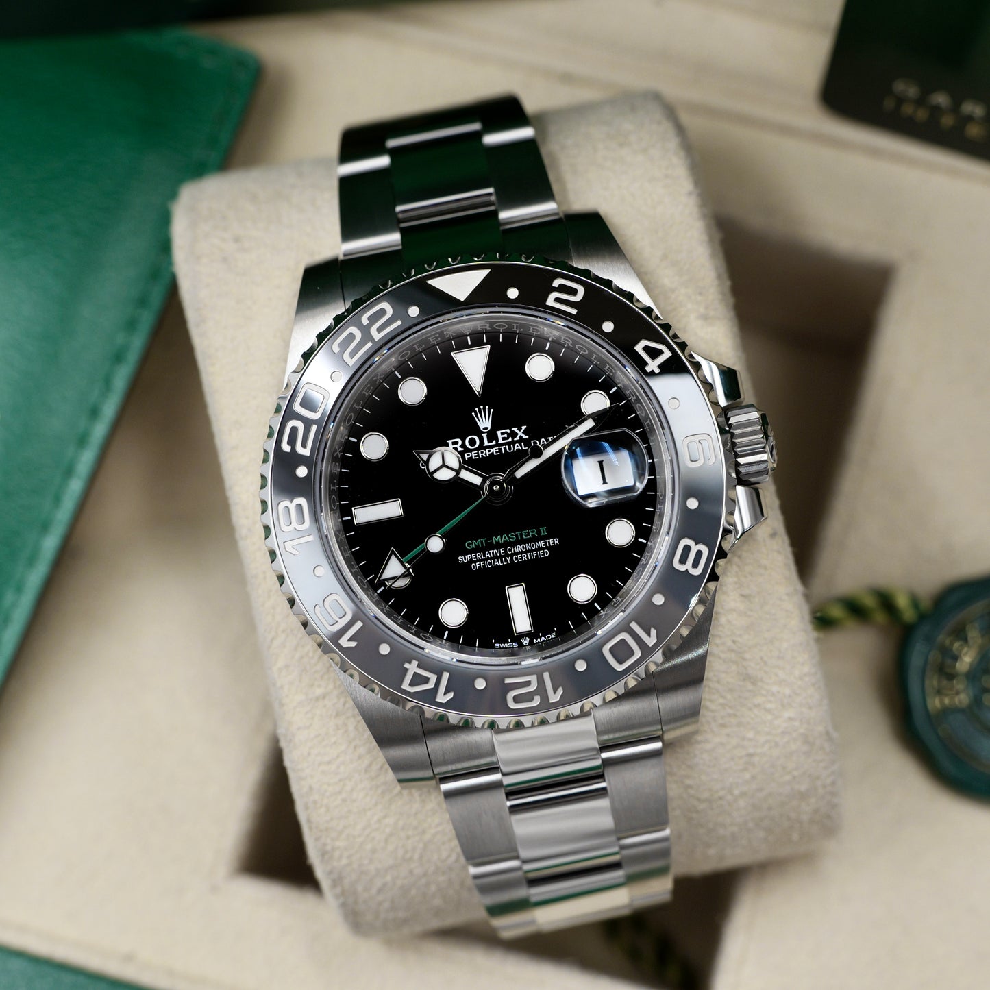 Rolex GMT-Master II Bruce Wayne Oyster 126710GRNR - Full Set (2024)