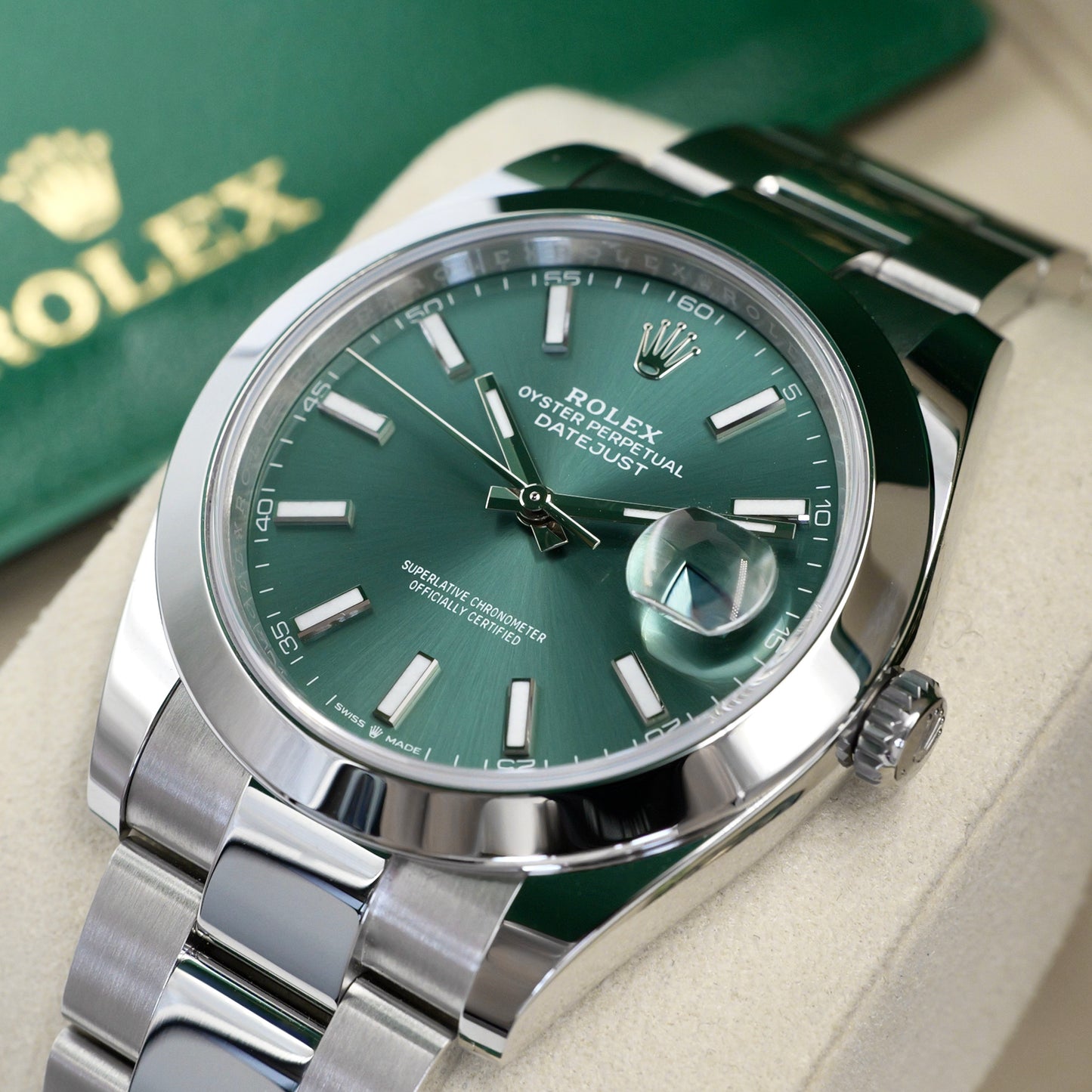 Rolex Datejust 41 Mint Green Smooth Oyster 126300 - Full Set (2025)