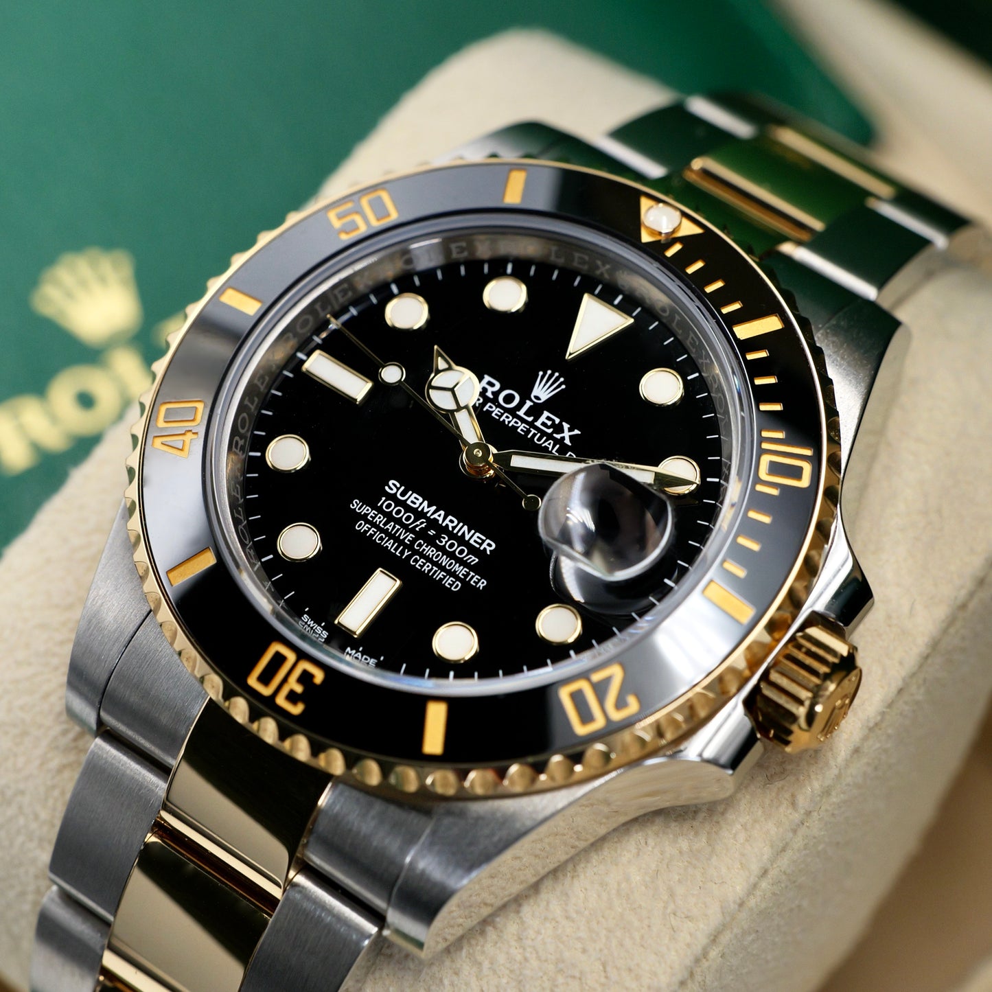 Rolex Submariner Date Black Dial Steel and Yellow Gold 116613LN - Full Set (2015)