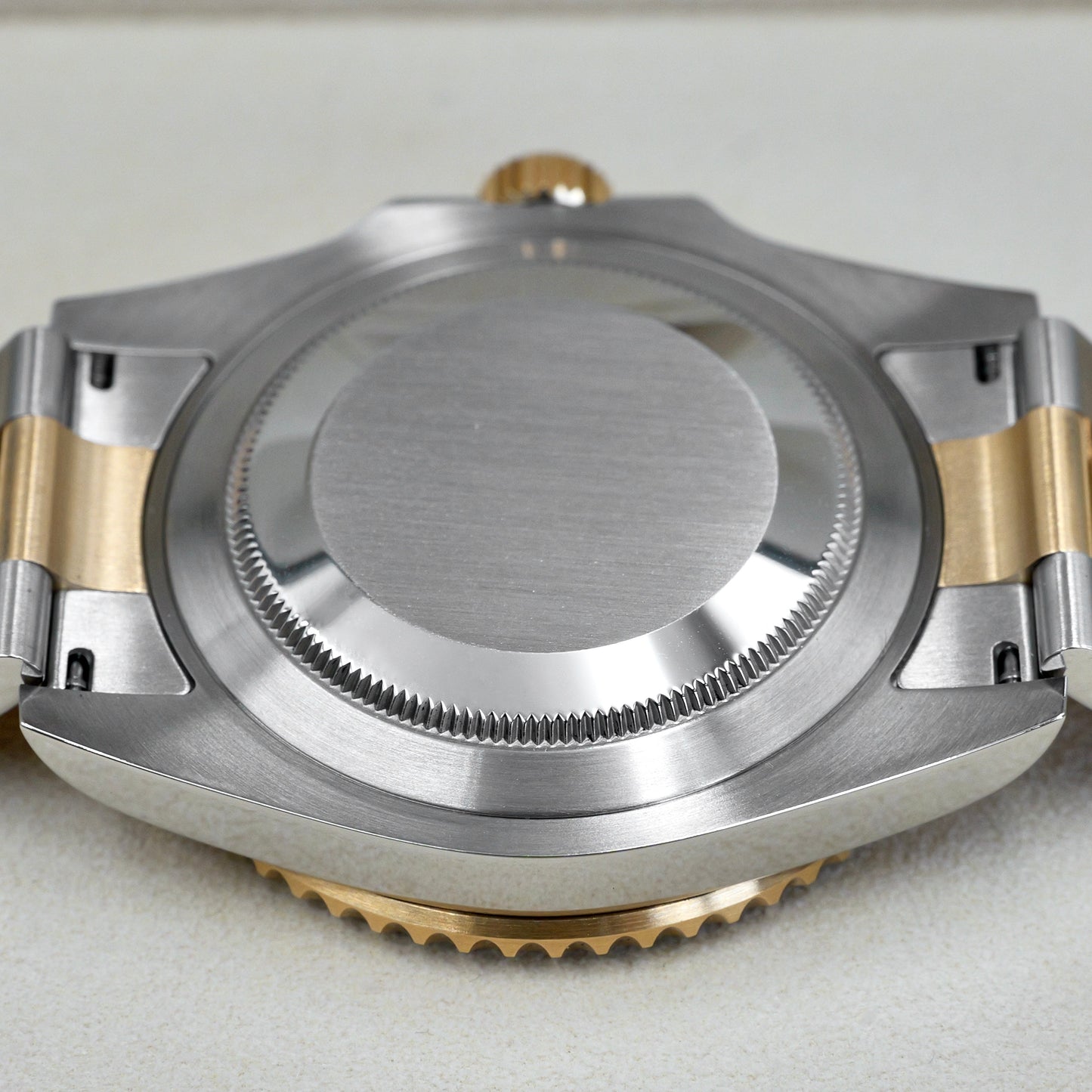Rolex Submariner Date Black Dial Steel and Yellow Gold 116613LN - Full Set (2015)