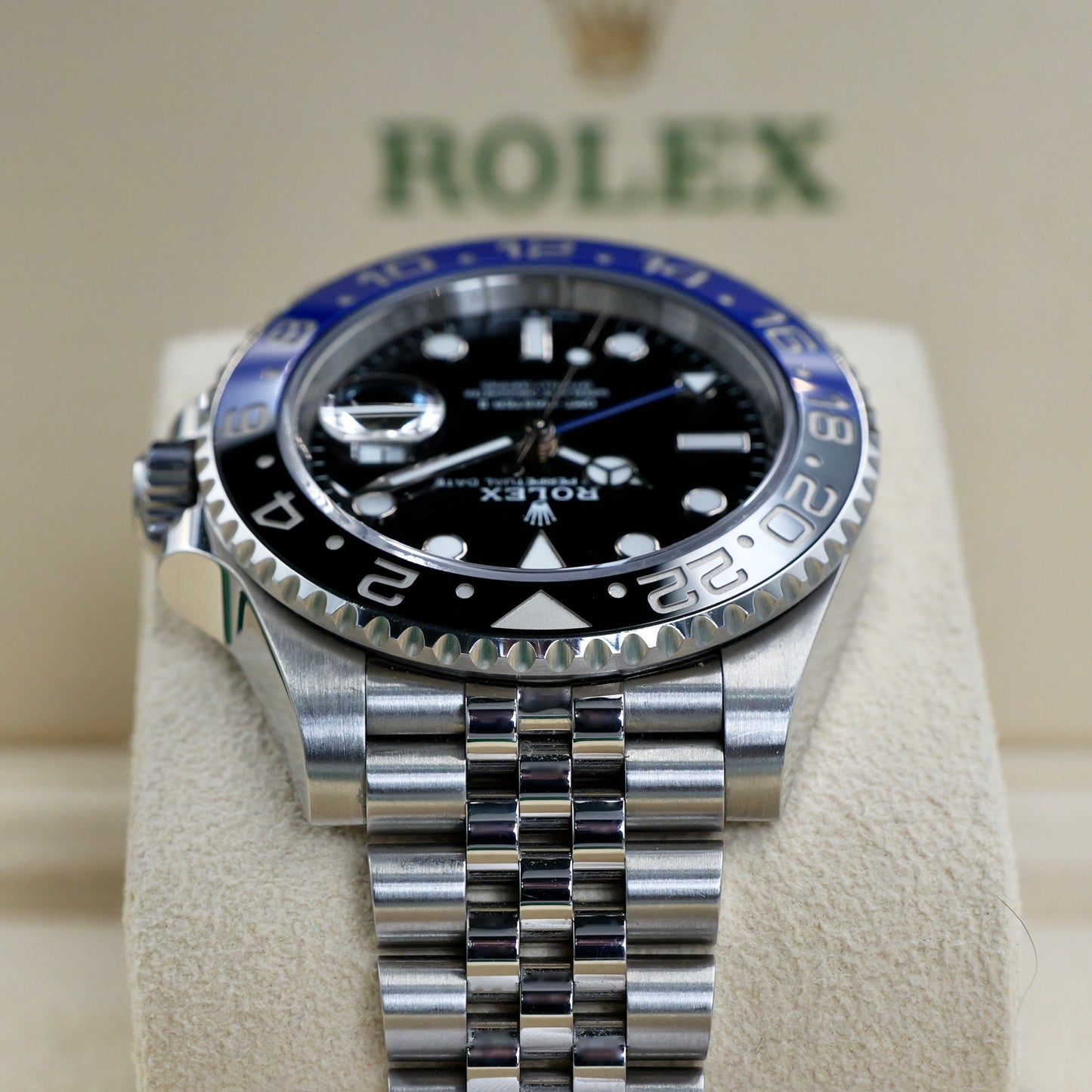Rolex GMT-Master II Batgirl 126710BLNR - Full Set (2024)