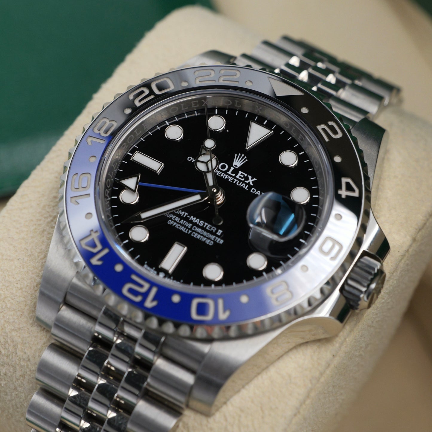 Rolex GMT-Master II Batgirl 126710BLNR - Full Set (2024)