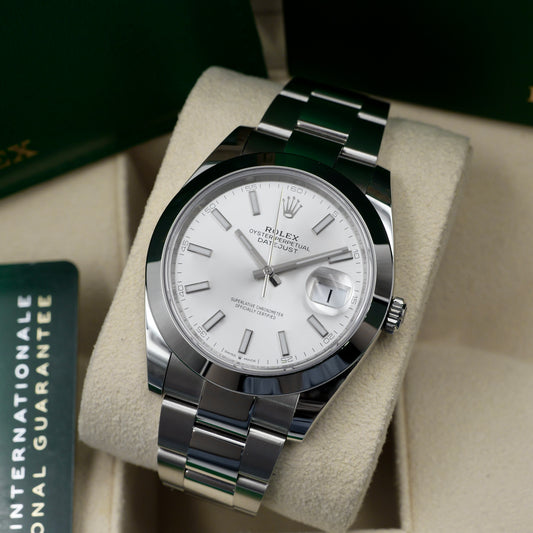 Rolex Datejust 41 Silver Dial Smooth Oyster 126300 - Full Set (2026)