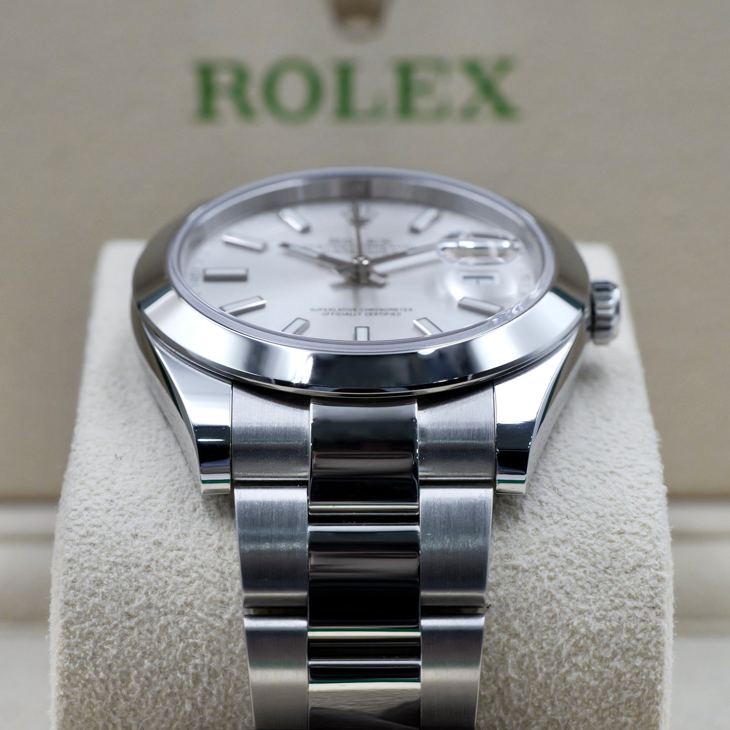 Rolex Datejust 41 Silver Dial Smooth Oyster 126300 - Full Set (2025)