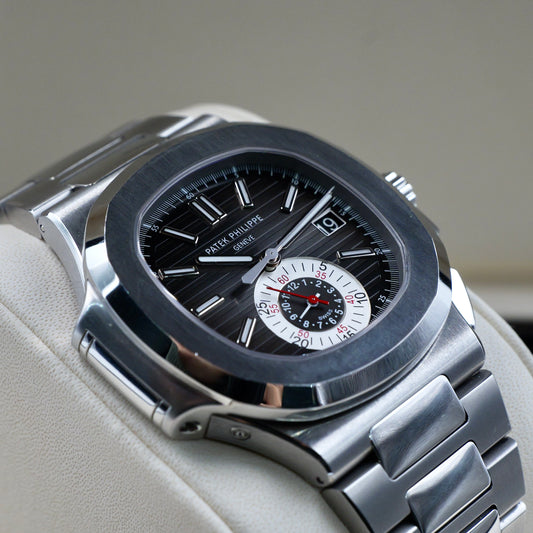 Patek Philippe Nautilus Black Dial 5980/1A-014 - Full Set (2014)