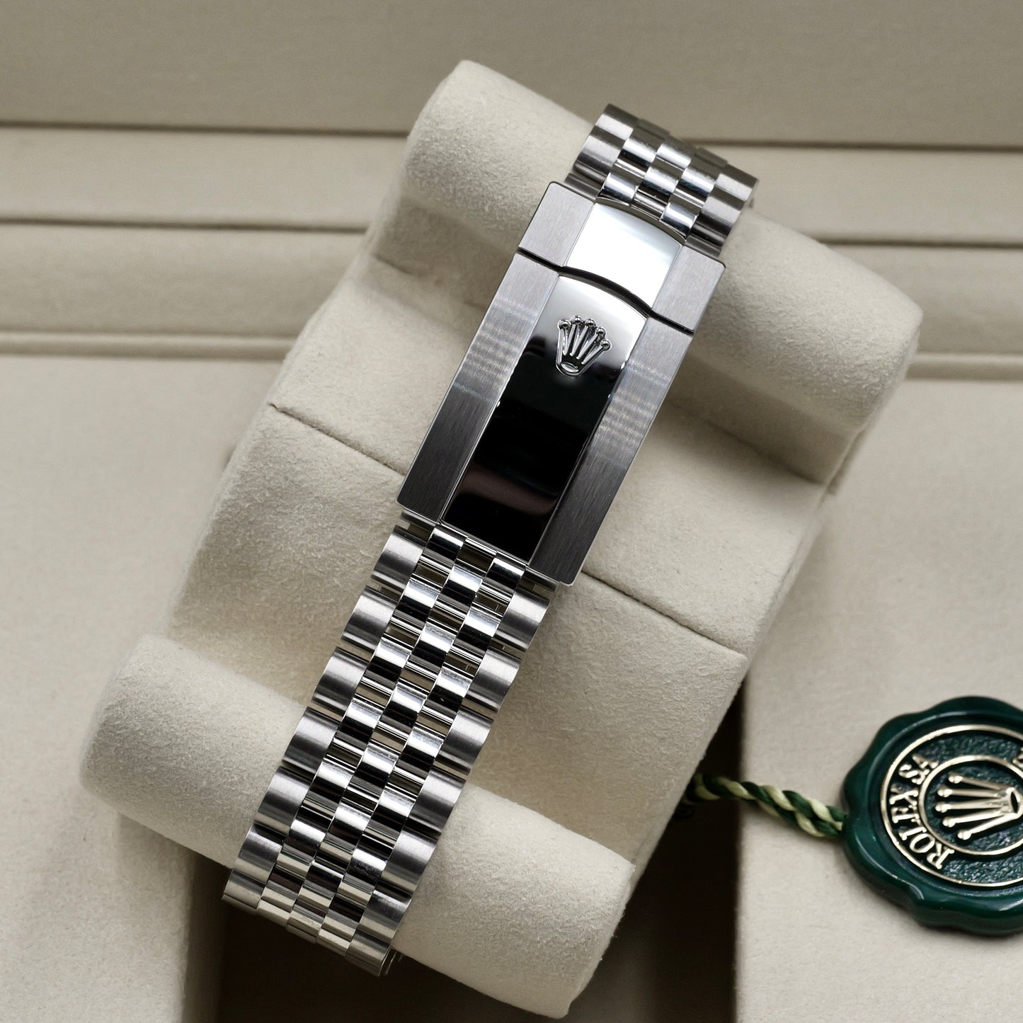 Rolex Datejust 41 Mint Green Smooth Jubilee 126300 - Full Set (2025)