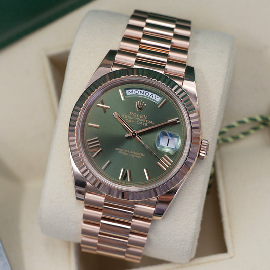 Rolex Day-Date 40 Olive Rose Gold 228235 - Full Set (2022)