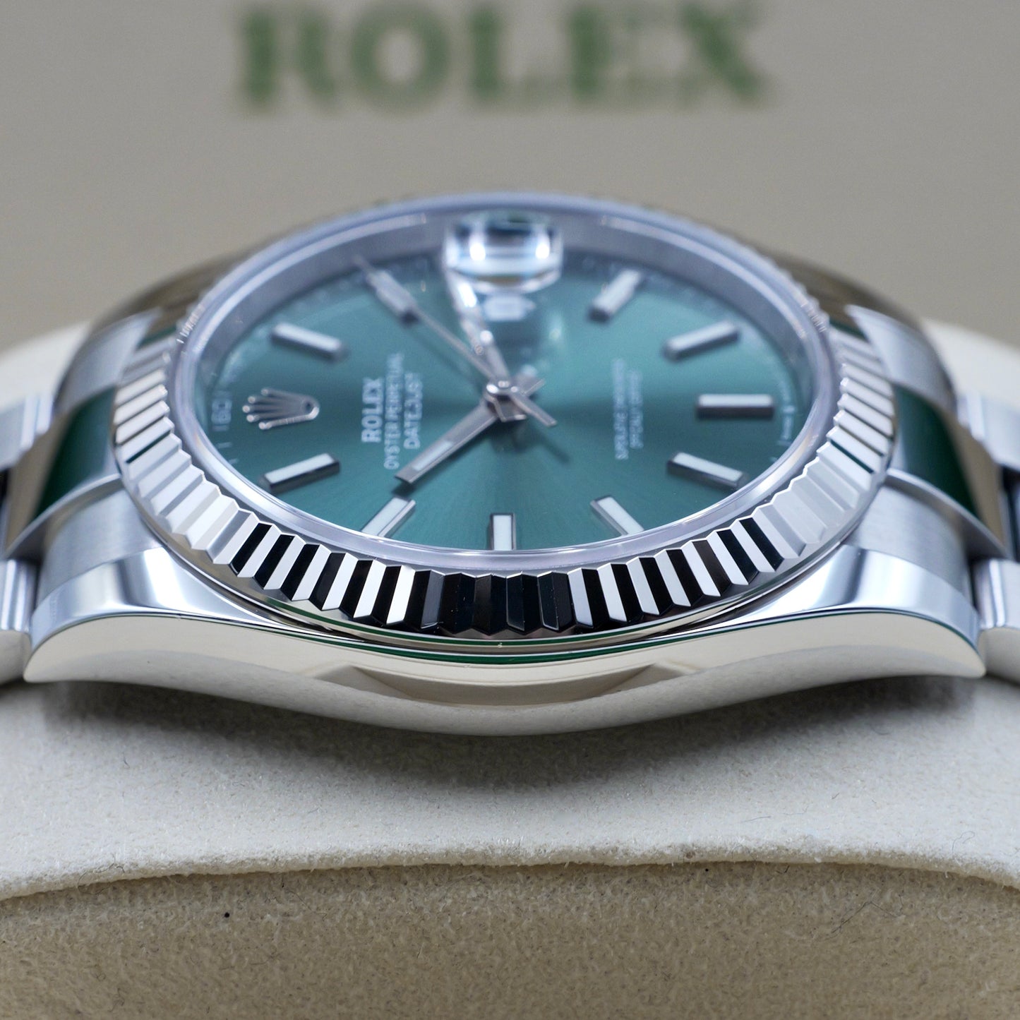 Rolex Datejust 41 Mint Green 126334 - Full Set (2024)
