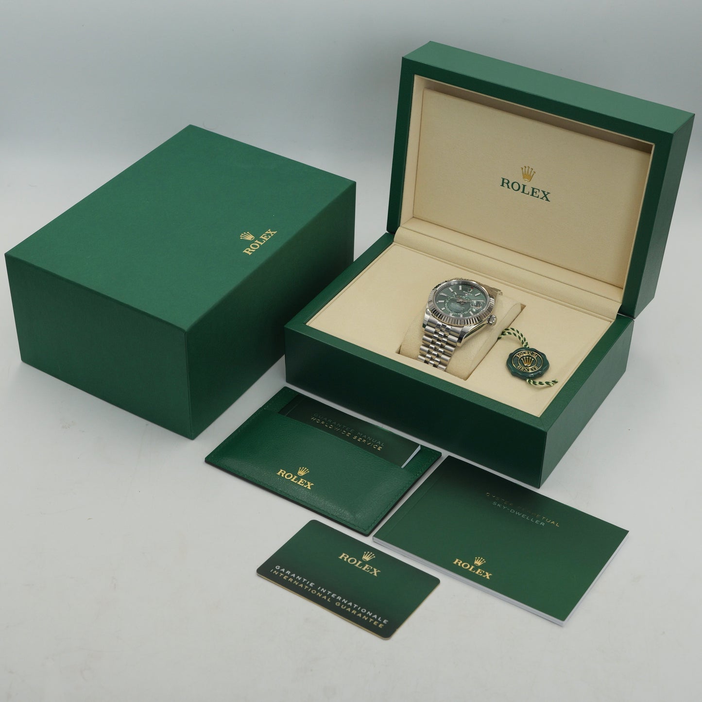 Rolex Sky-Dweller Green Dial Jubilee 336934 - Full Set (2026)