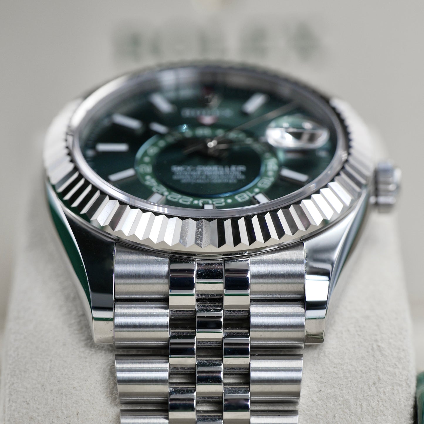Rolex Sky-Dweller Green Dial Jubilee 336934 - Full Set (2026)