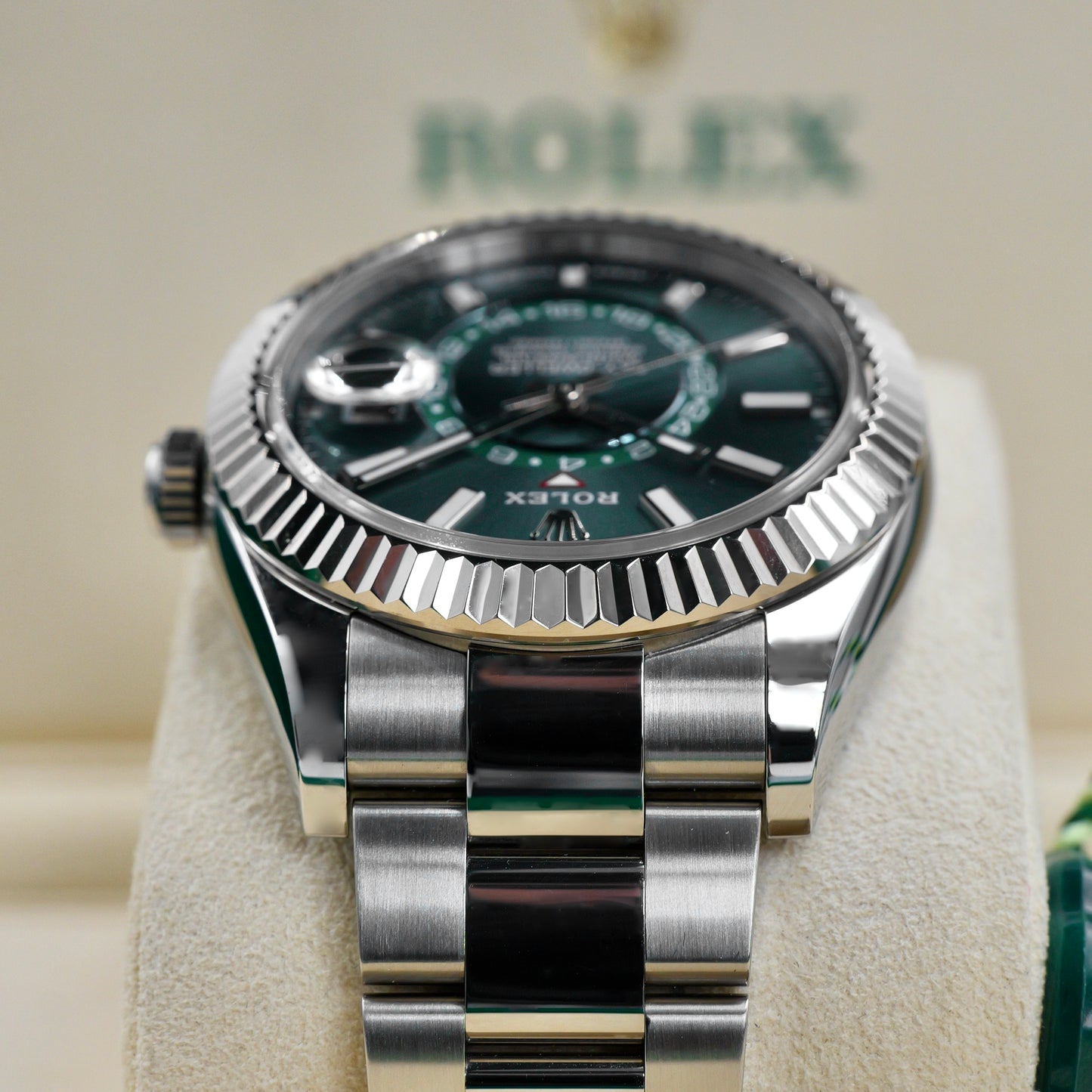 Rolex Sky-Dweller Green Dial Oyster 336934 - Full Set (2024)