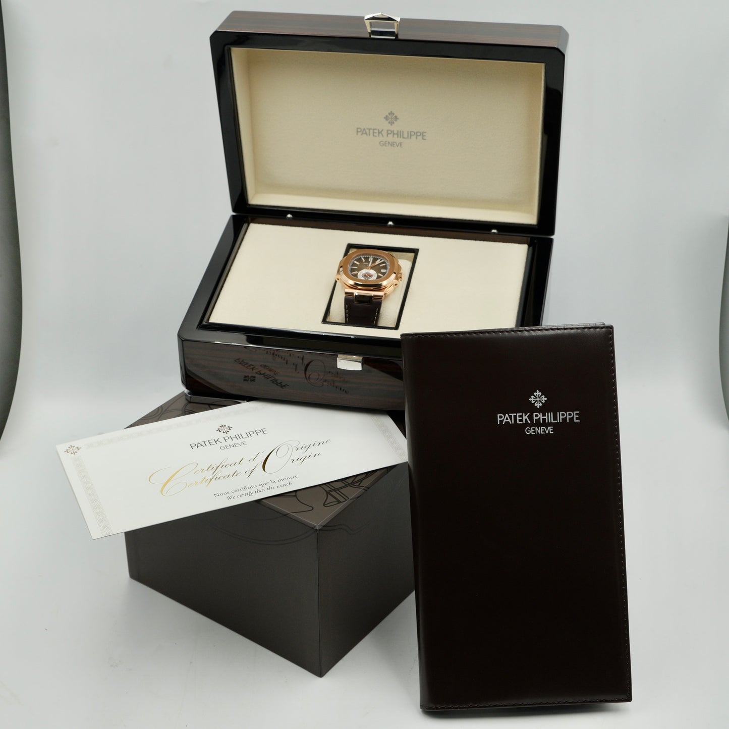 Patek Philippe Nautilus 5980R-001 - Full Set (2019)