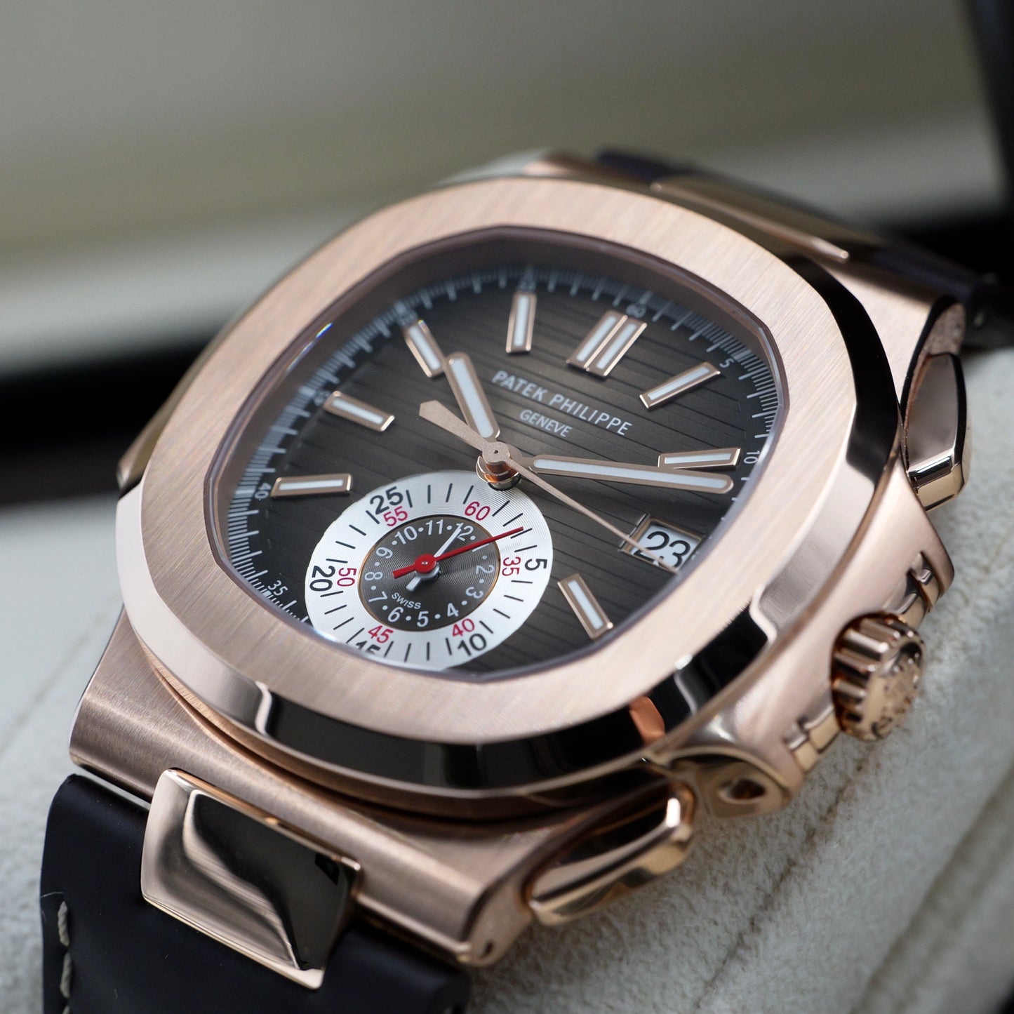 Patek Philippe Nautilus 5980R-001 - Full Set (2019)