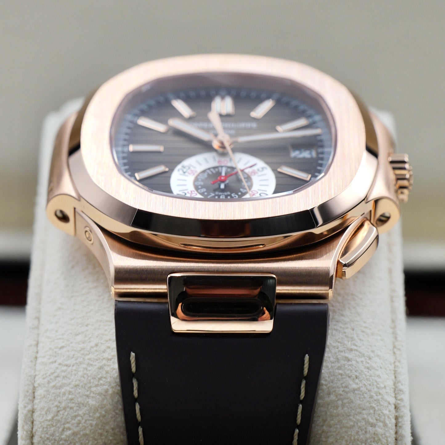 Patek Philippe Nautilus 5980R-001 - Full Set (2019)