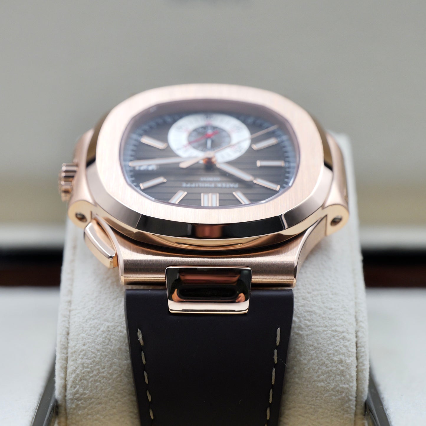 Patek Philippe Nautilus 5980R-001 - Full Set (2019)