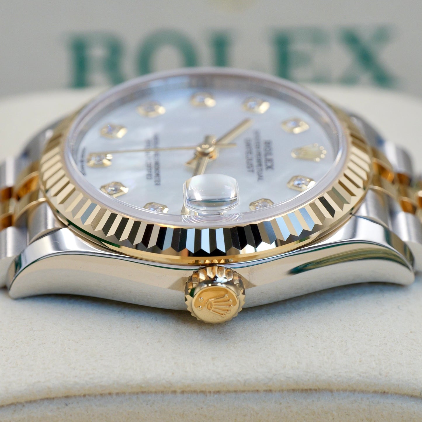 Rolex Datejust 31 Mother of Pearl Dial Steel and Yellow Gold 278273 (MOP) - Full Set (2026)