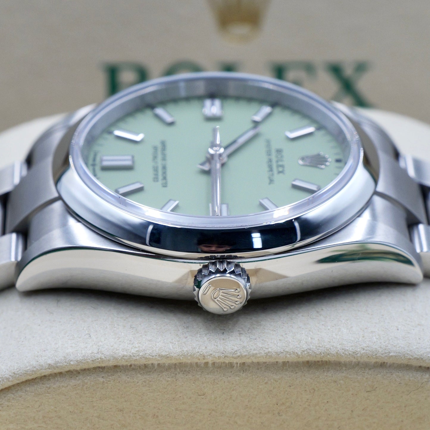 Rolex Oyster Perpetual 36 Pistachio 126000 - Full Set (2025)