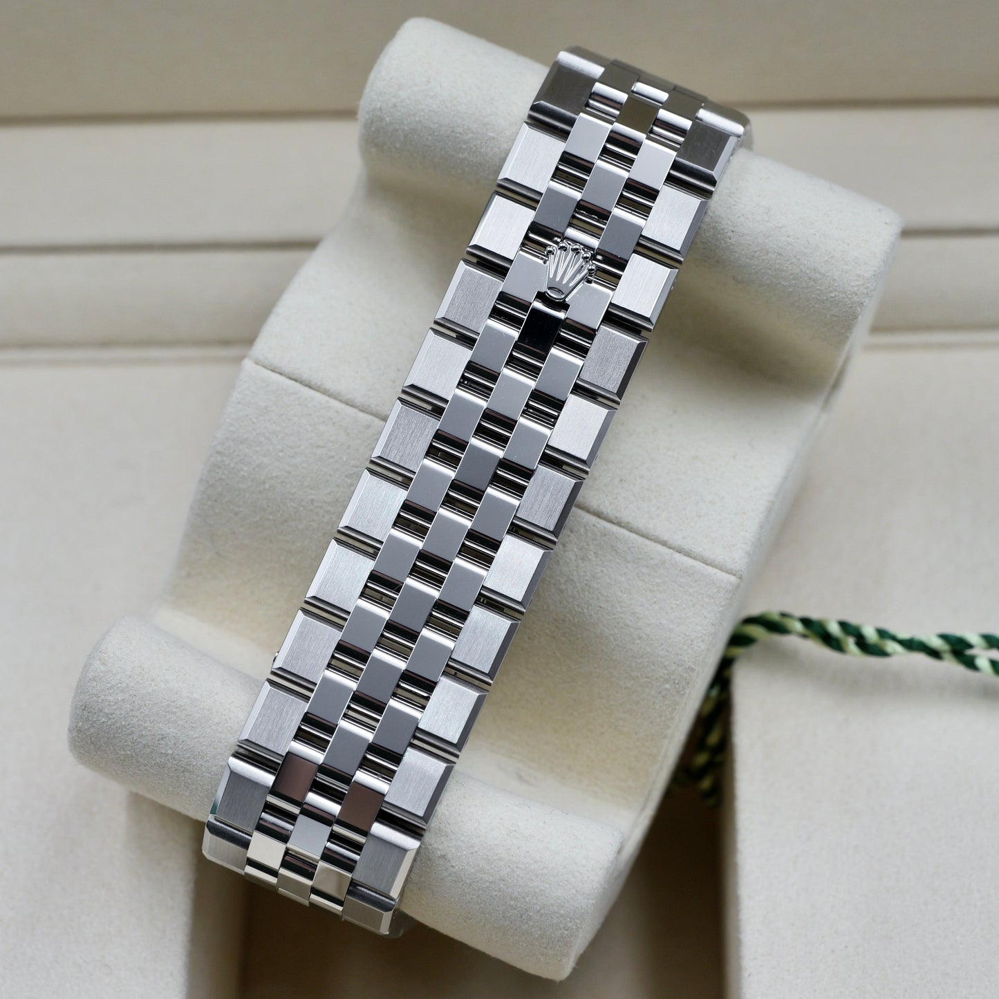 Rolex Land-Dweller White Dial 127334 - Full Set (2026)