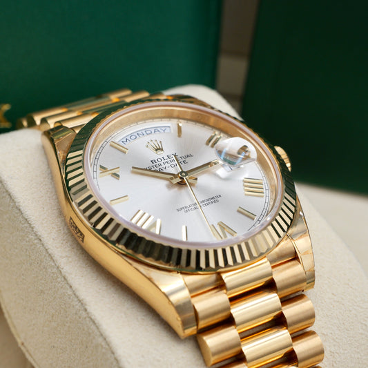Rolex Day-Date 40 Silver Dial Yellow Gold 228238 - Full Set (2021) -