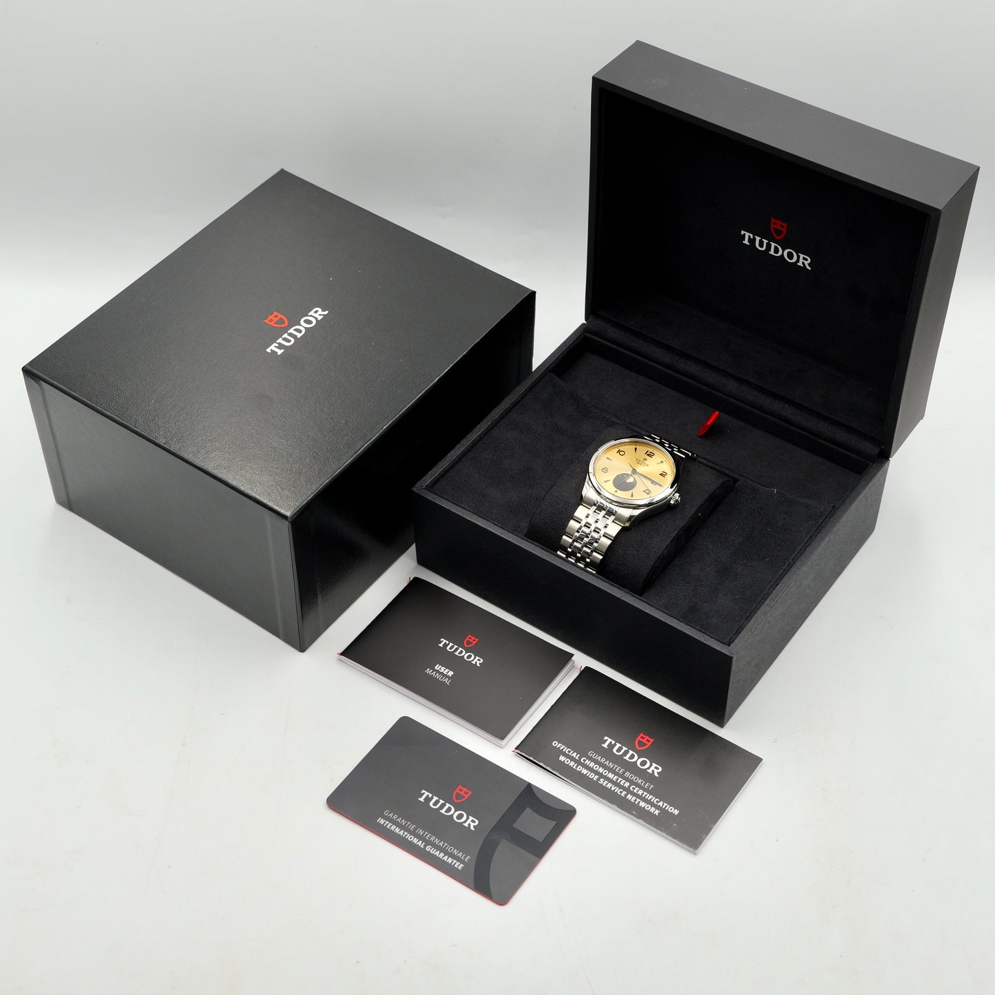 Tudor 1926 Luna Moon Phase M91560 - Full Set (2025)
