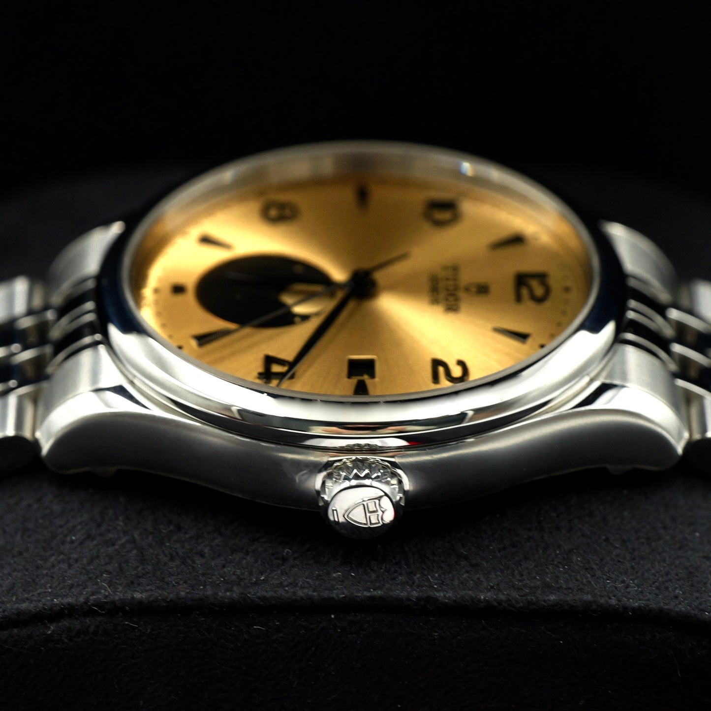 Tudor 1926 Luna Moon Phase M91560 - Full Set (2025)