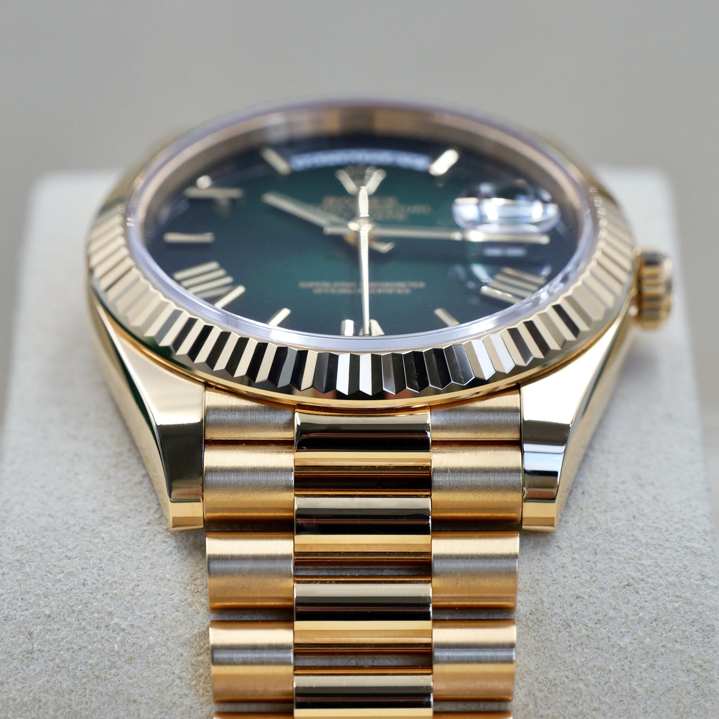 Rolex Day-Date 40 Ombré Green Yellow Gold 228238 - Full Set (2025)
