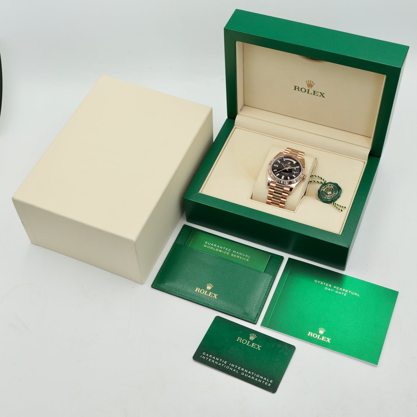Rolex Day-Date 40 Eisenkiesel 228235 - Full Set (2023)