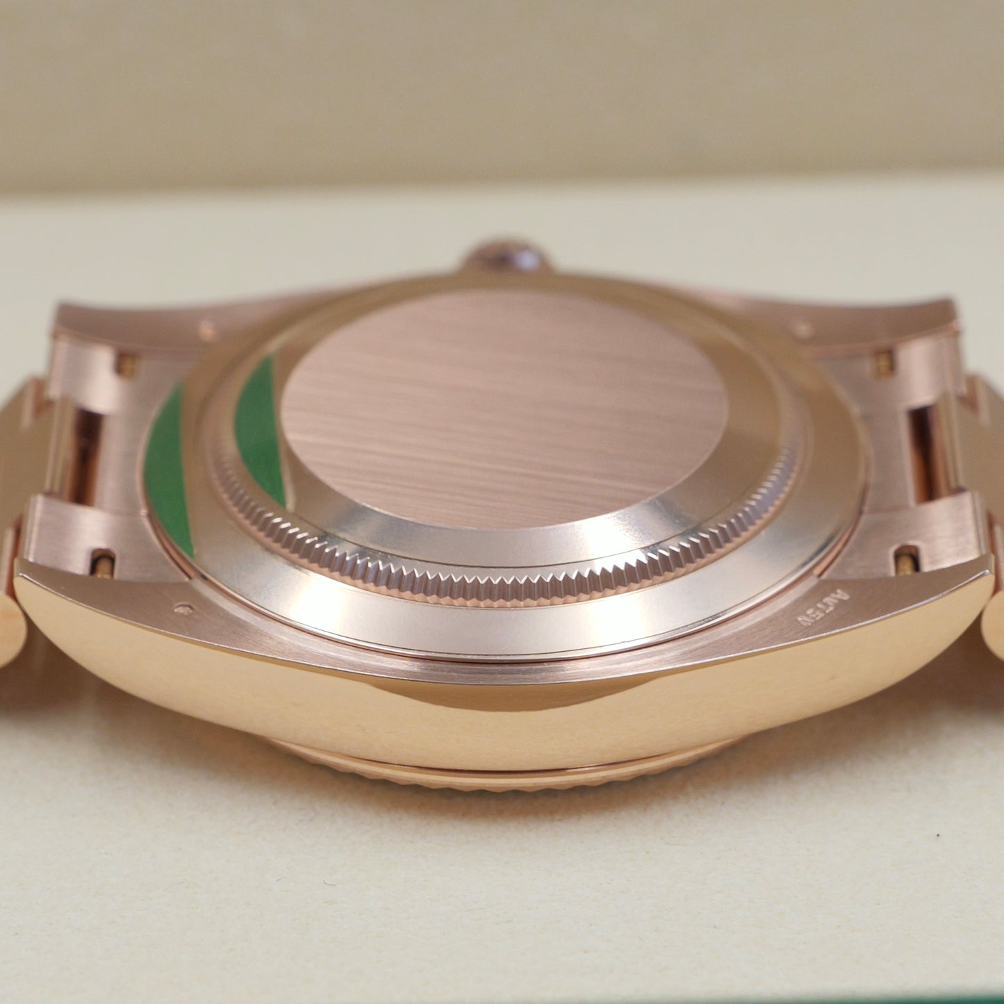 Rolex Day-Date 40 Eisenkiesel 228235 - Full Set (2023)