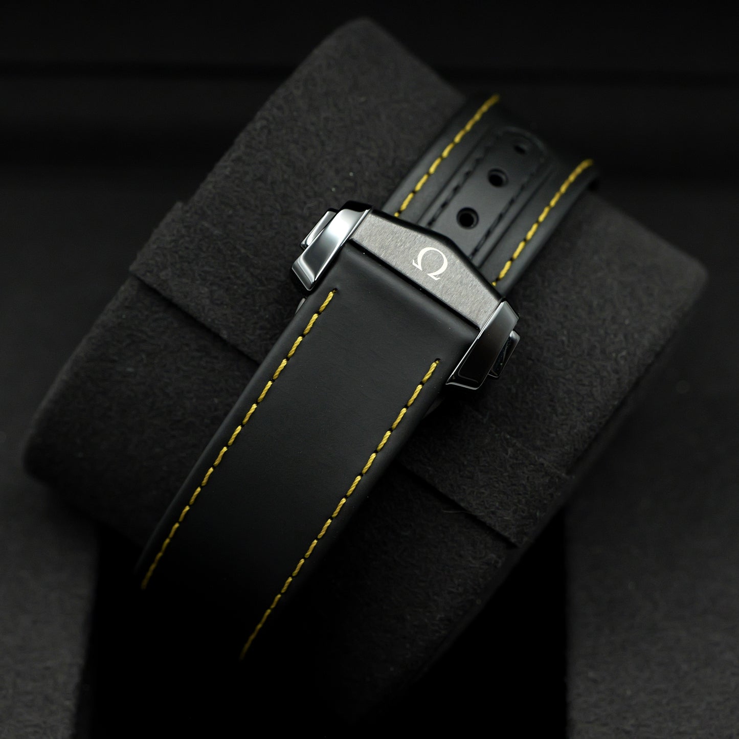 Omega Speedmaster 310.92.44.50.01.001 - Full Set (2025)