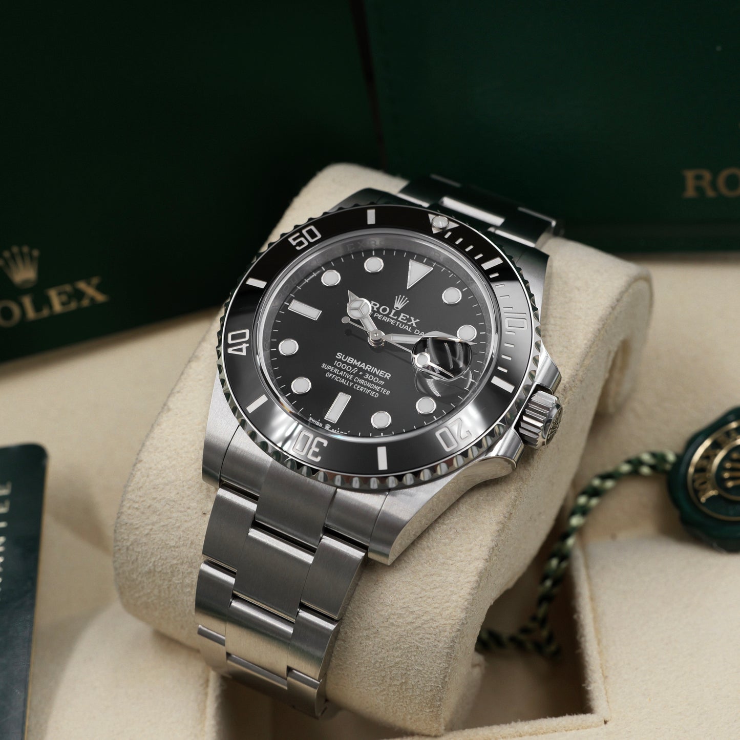 Rolex Submariner Date 126610LN - Full Set (2024)